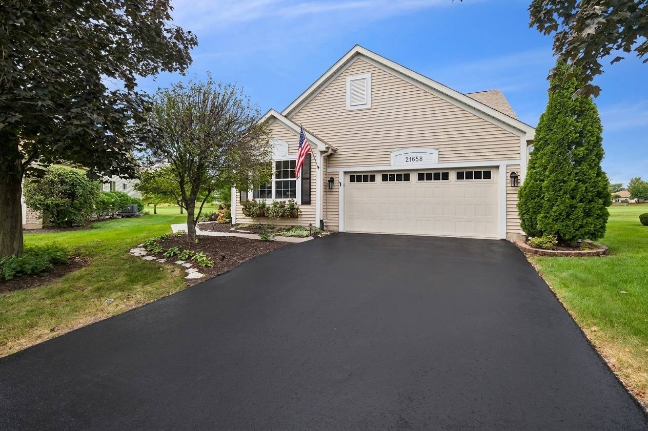 21658 W Tamarack CT, Plainfield, IL 60544