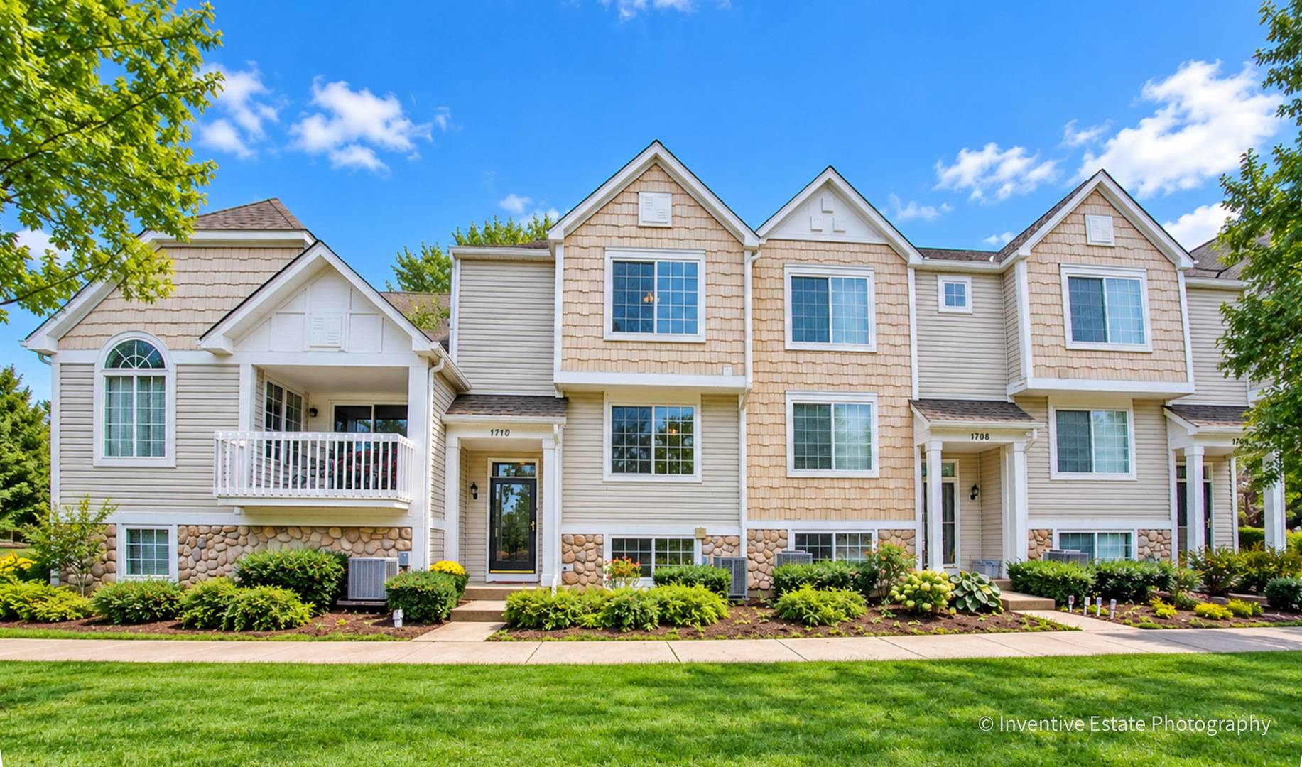 1710 Middlebury DR #1710, Aurora, IL 60503