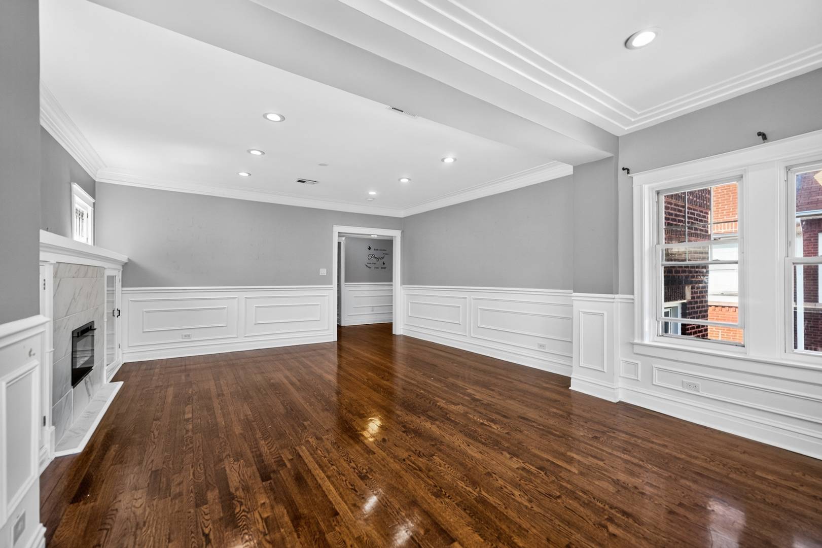 7440 S Paxton AVE #2, Chicago, IL 60649