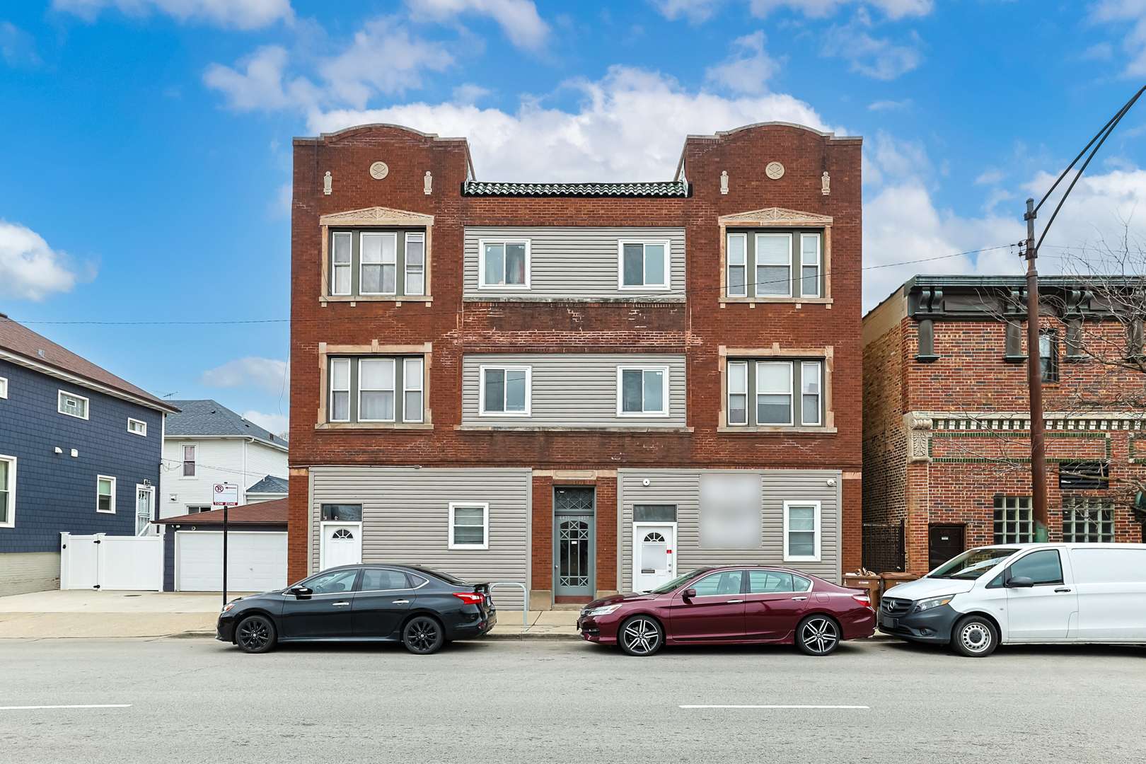 4413 W Montrose AVE #3, Chicago, IL 60641