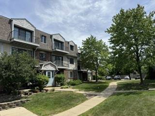 3250 Sanders RD #10C, Northbrook, IL 60062