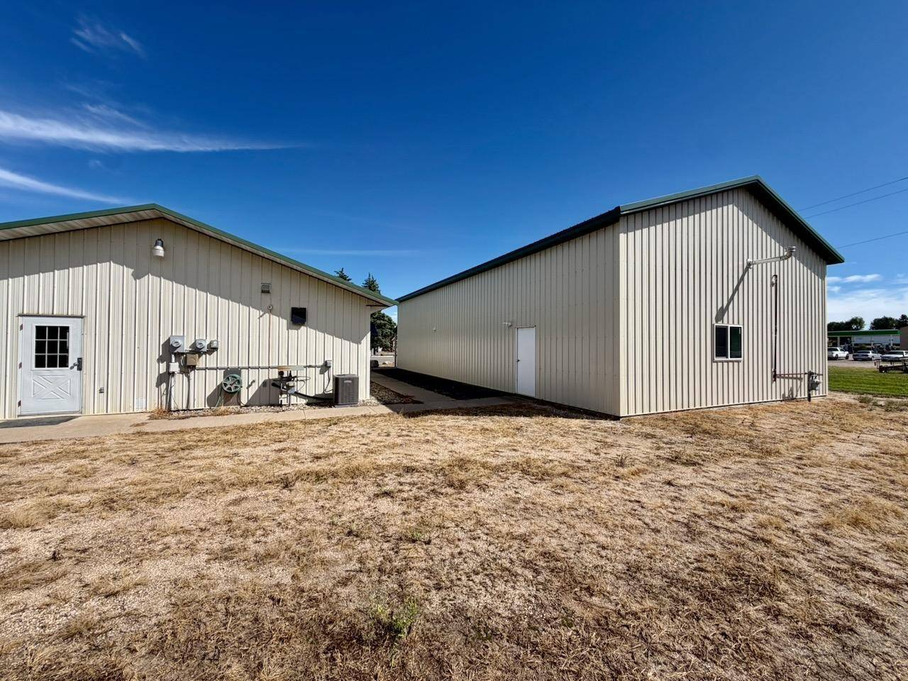 416 1/2 S Lake AVE, Battle Lake, MN 56515