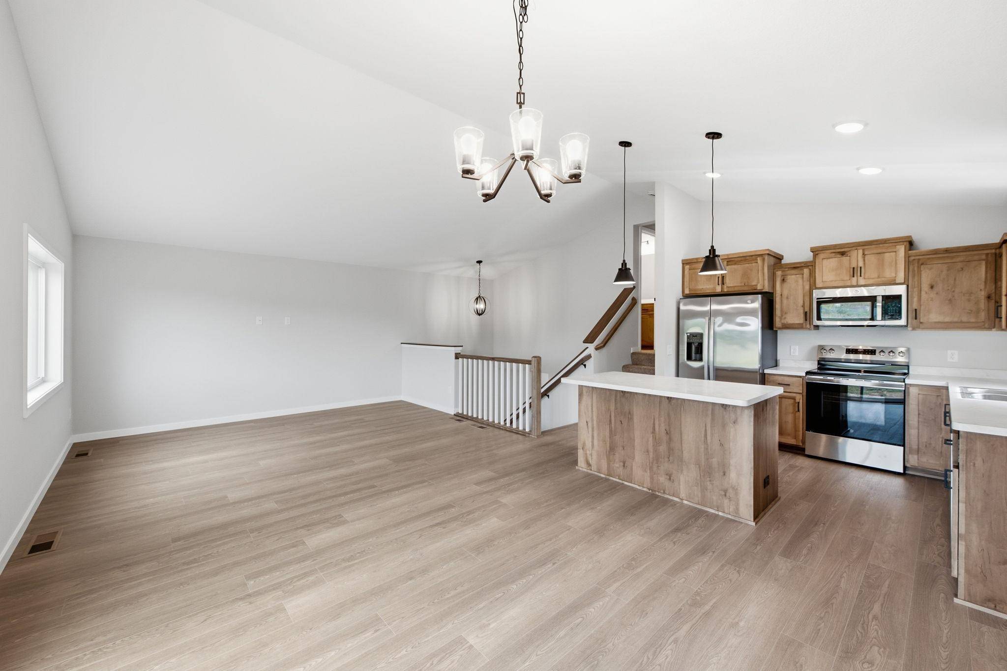 413 Bluebird ST, Mora, MN 55051