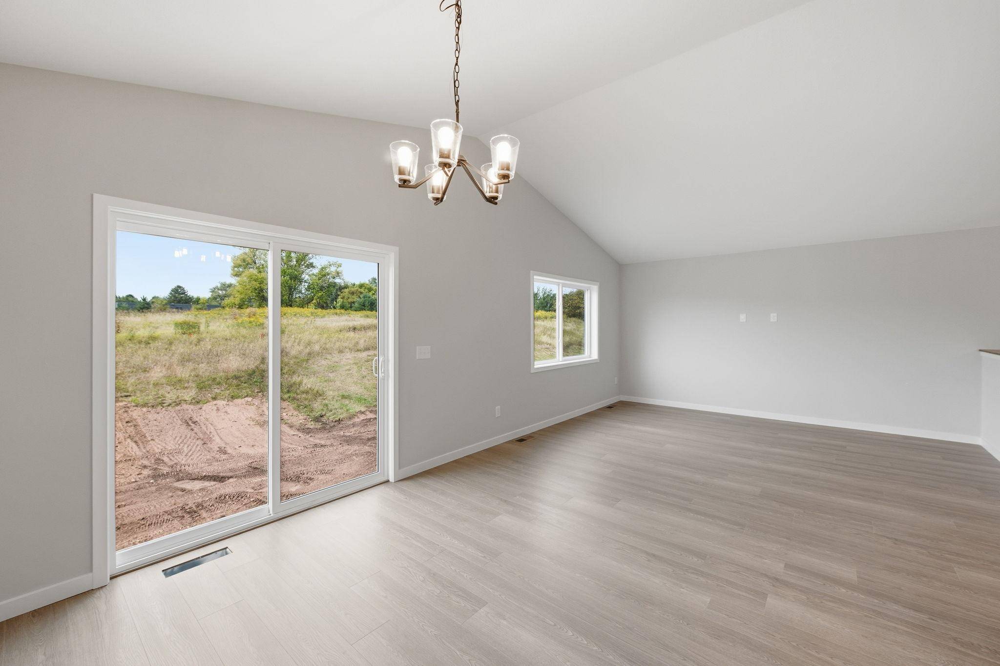 413 Bluebird ST, Mora, MN 55051