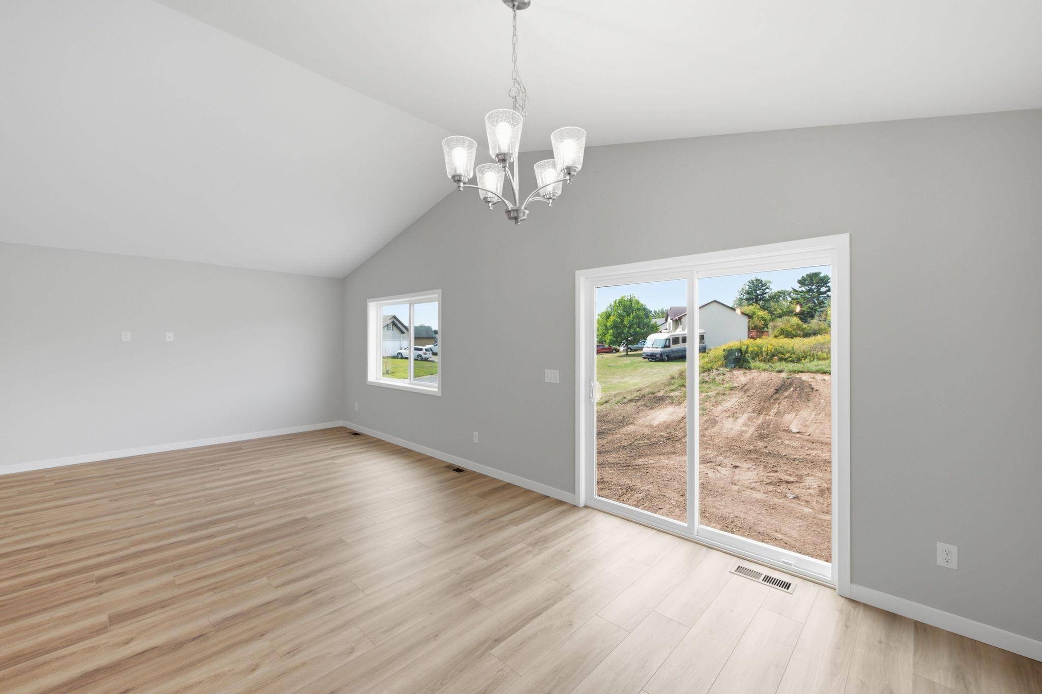 415 Bluebird ST, Mora, MN 55051