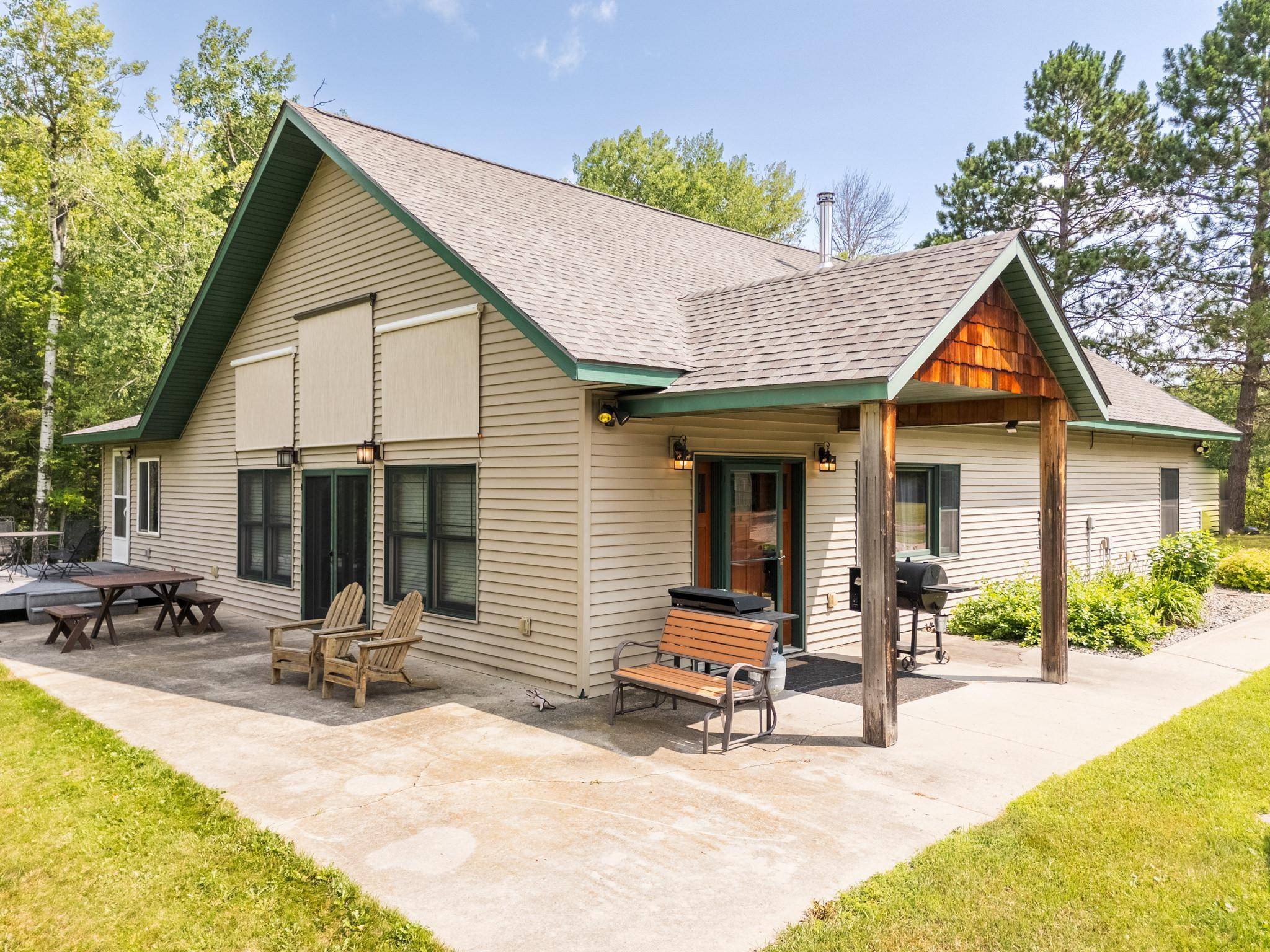 52671 Becker RD, Bigfork, MN 56628
