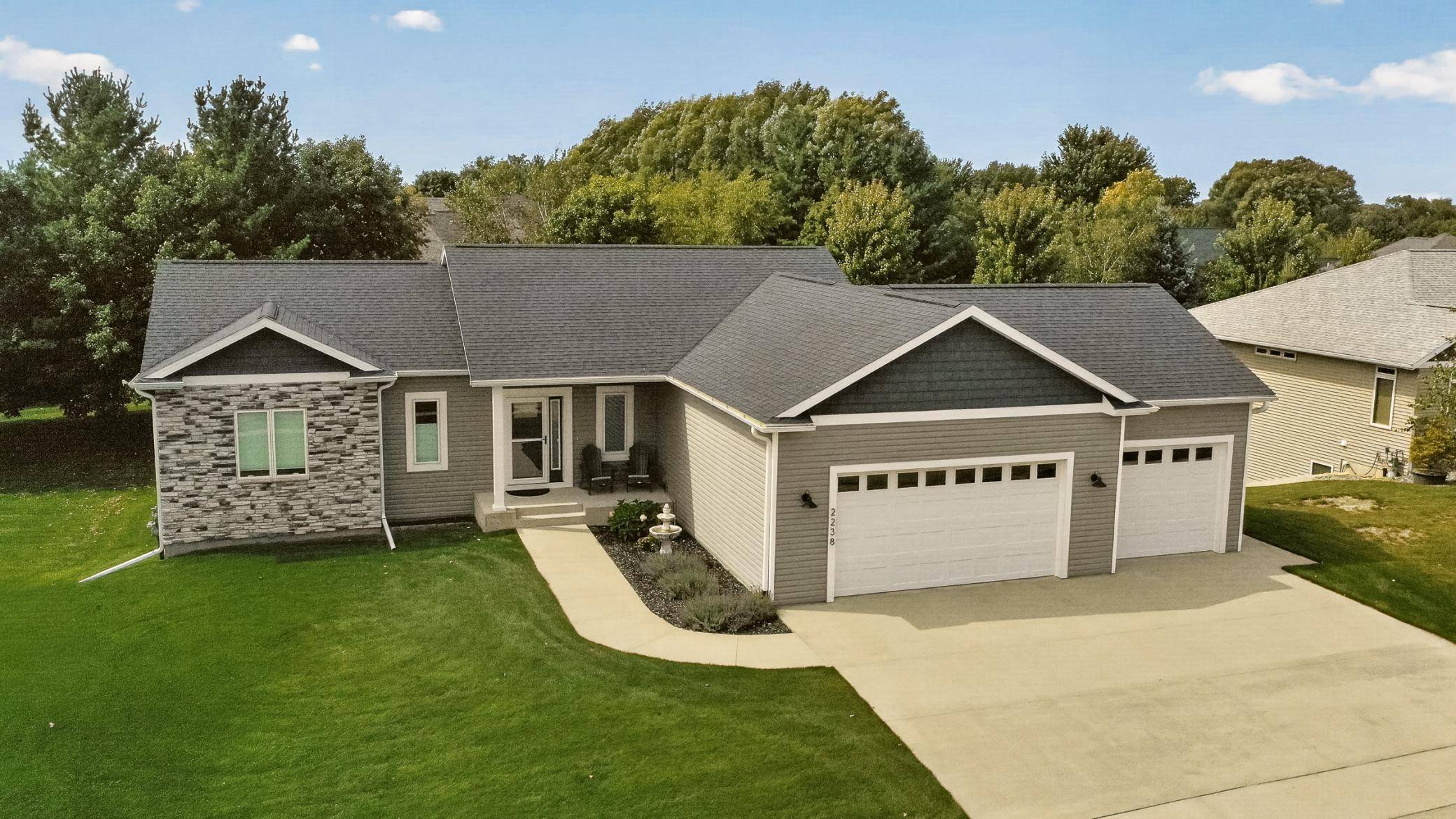 2238 Glady LN NE, Rochester, MN 55906