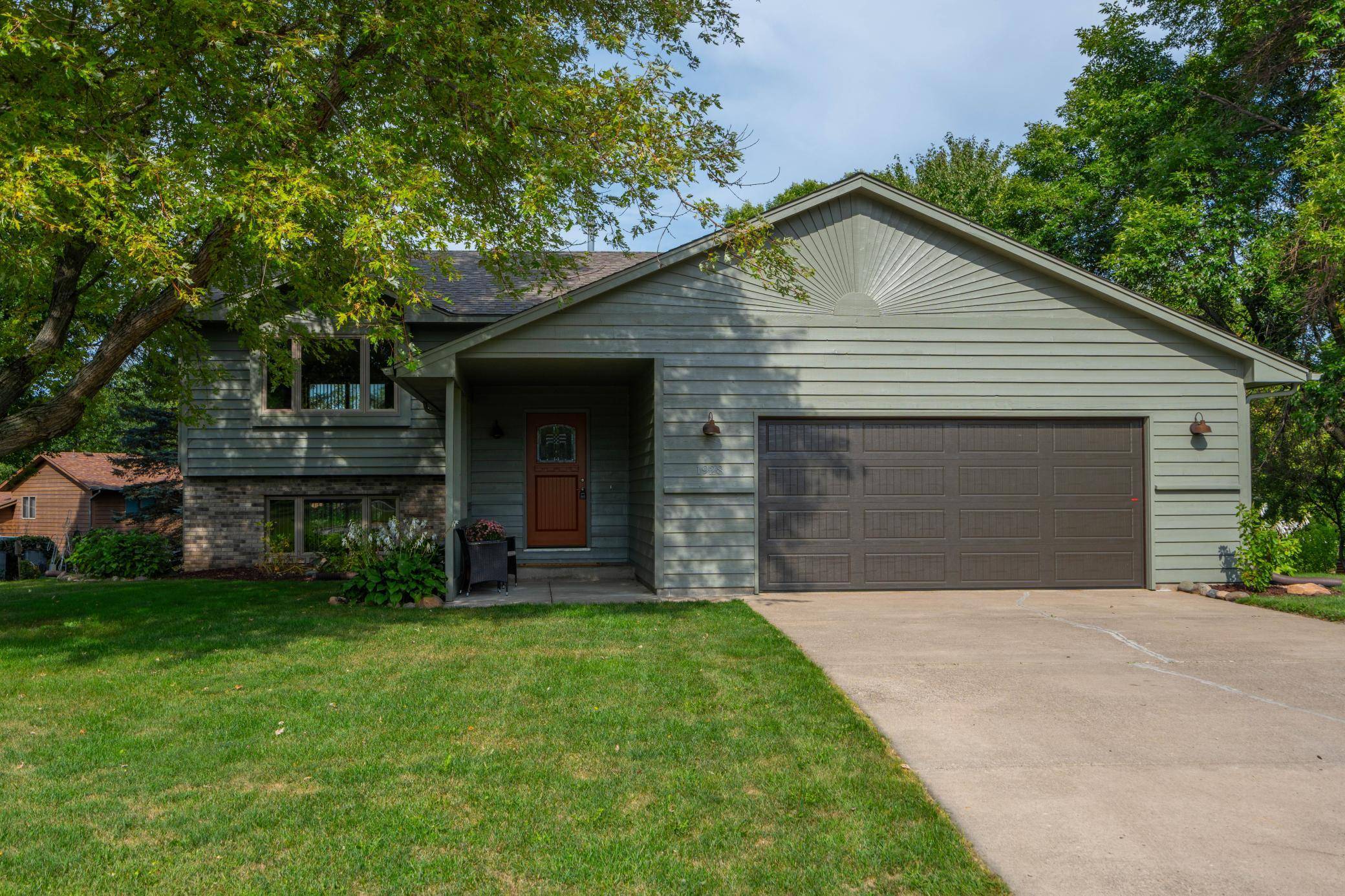 1928 Circle DR NW, Sauk Rapids, MN 56379