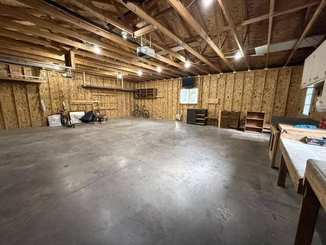 829 Prospect AVE, Windom, MN 56101