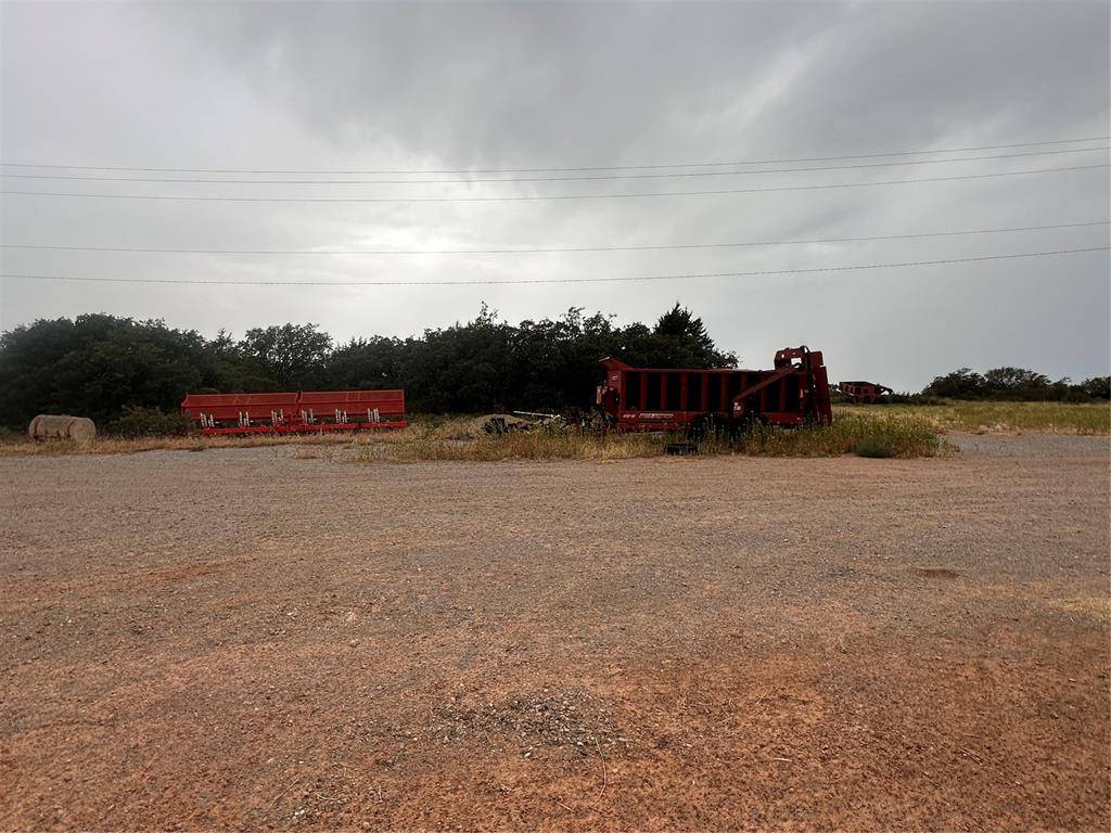 N 000 RD, Erick, OK 73645