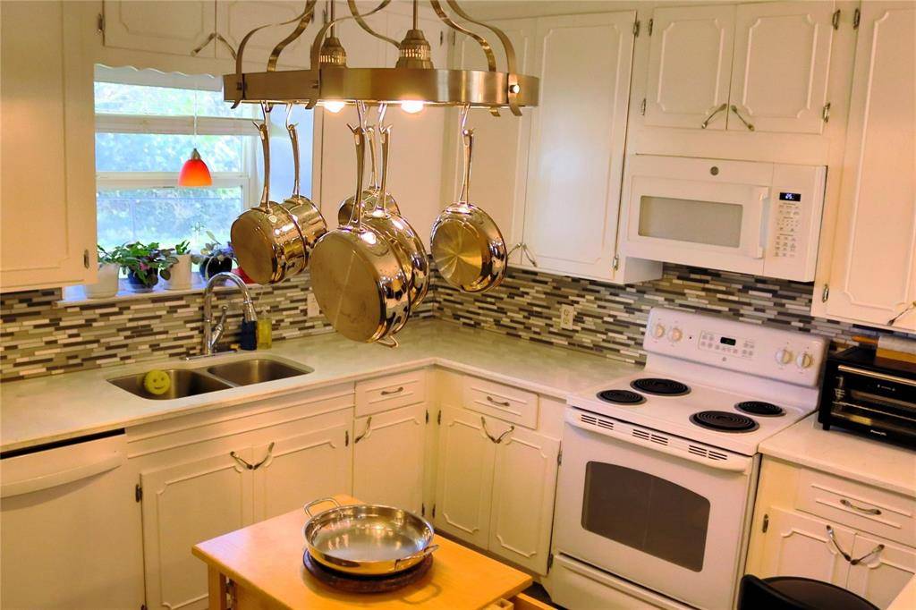 169 Littlefield Drive, East Tawakoni, TX 75472