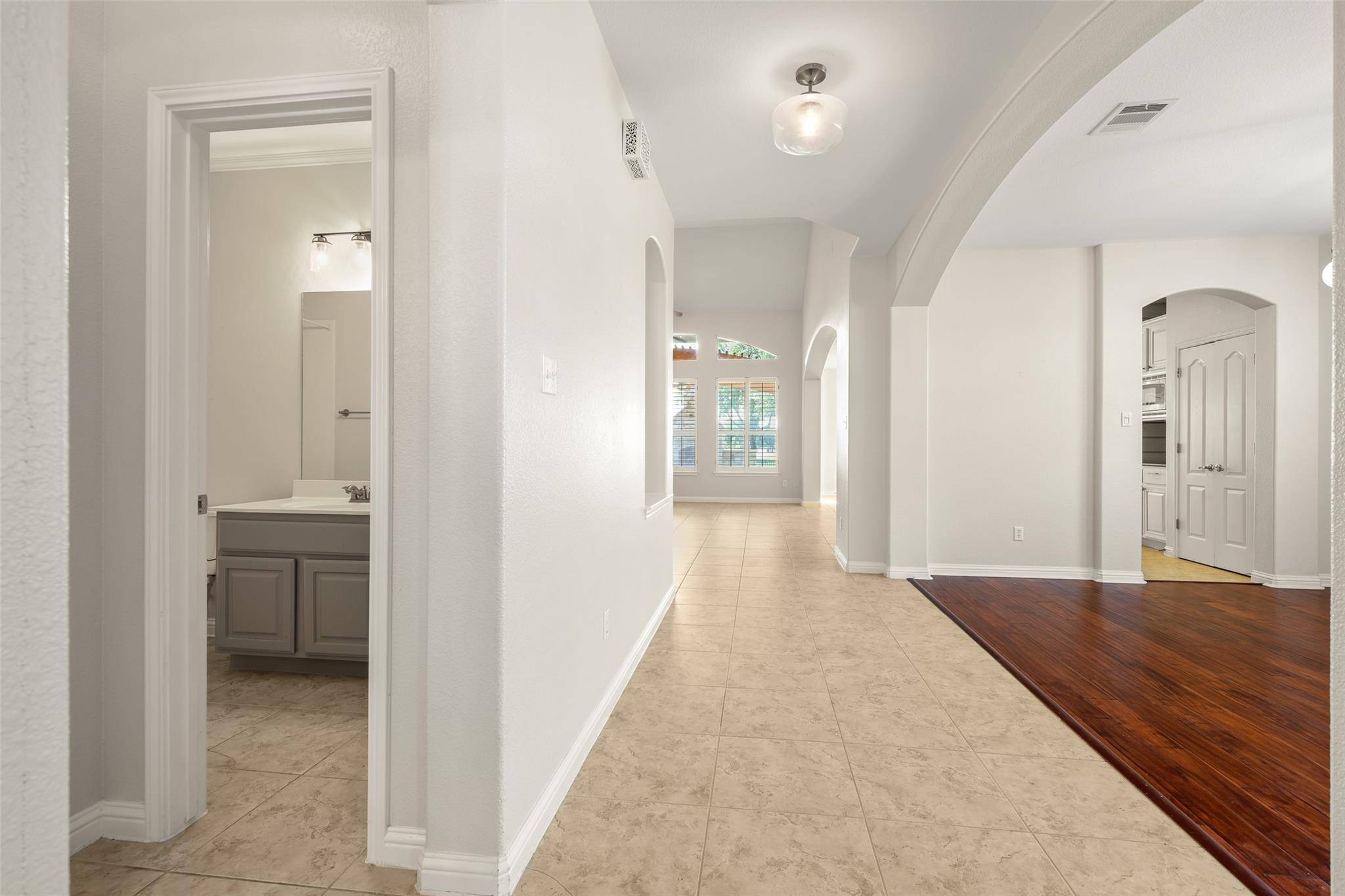 715 Wood Mesa CT, Round Rock, TX 78665