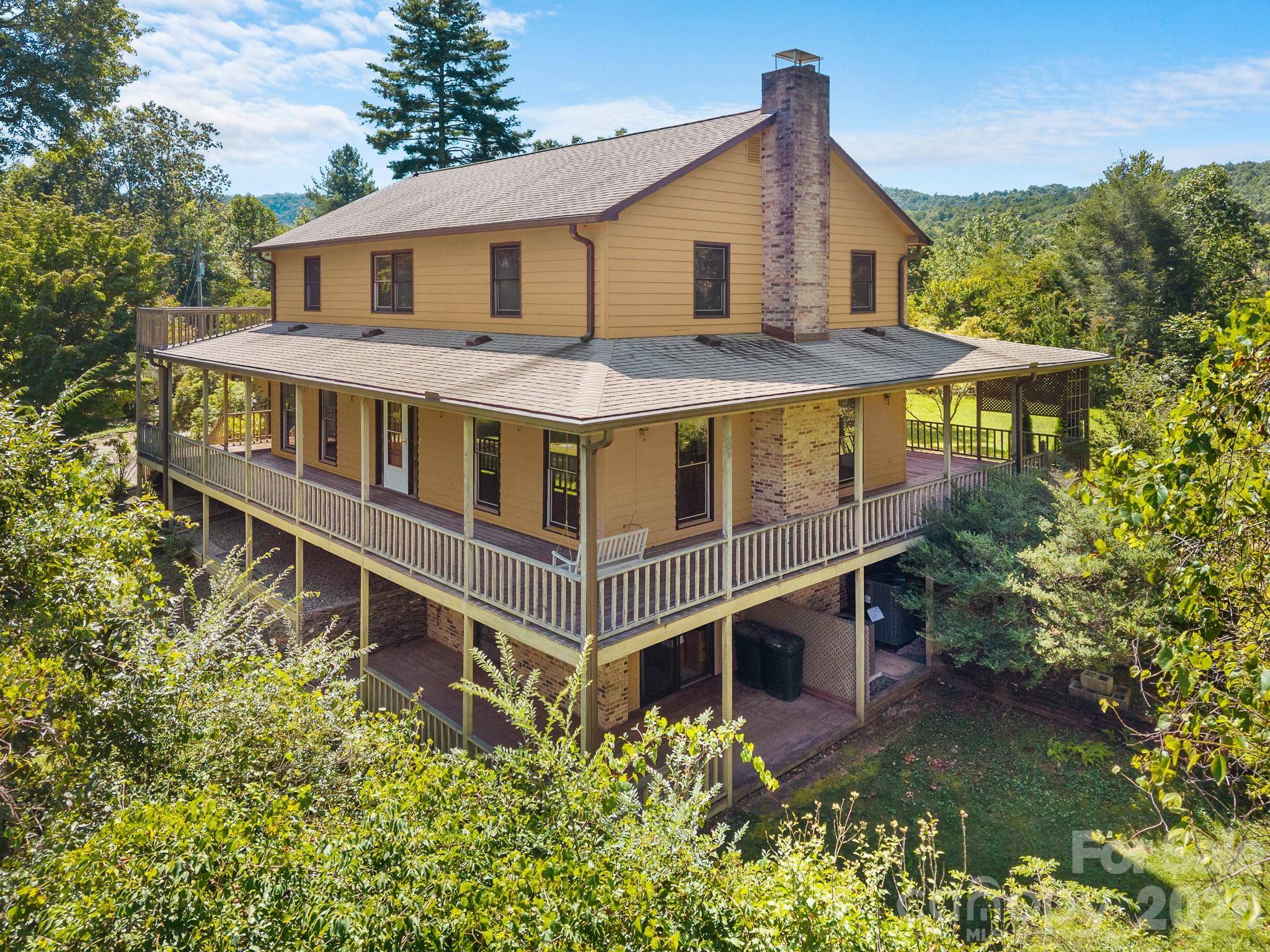 220 Wingfield WAY, Brevard, NC 28712