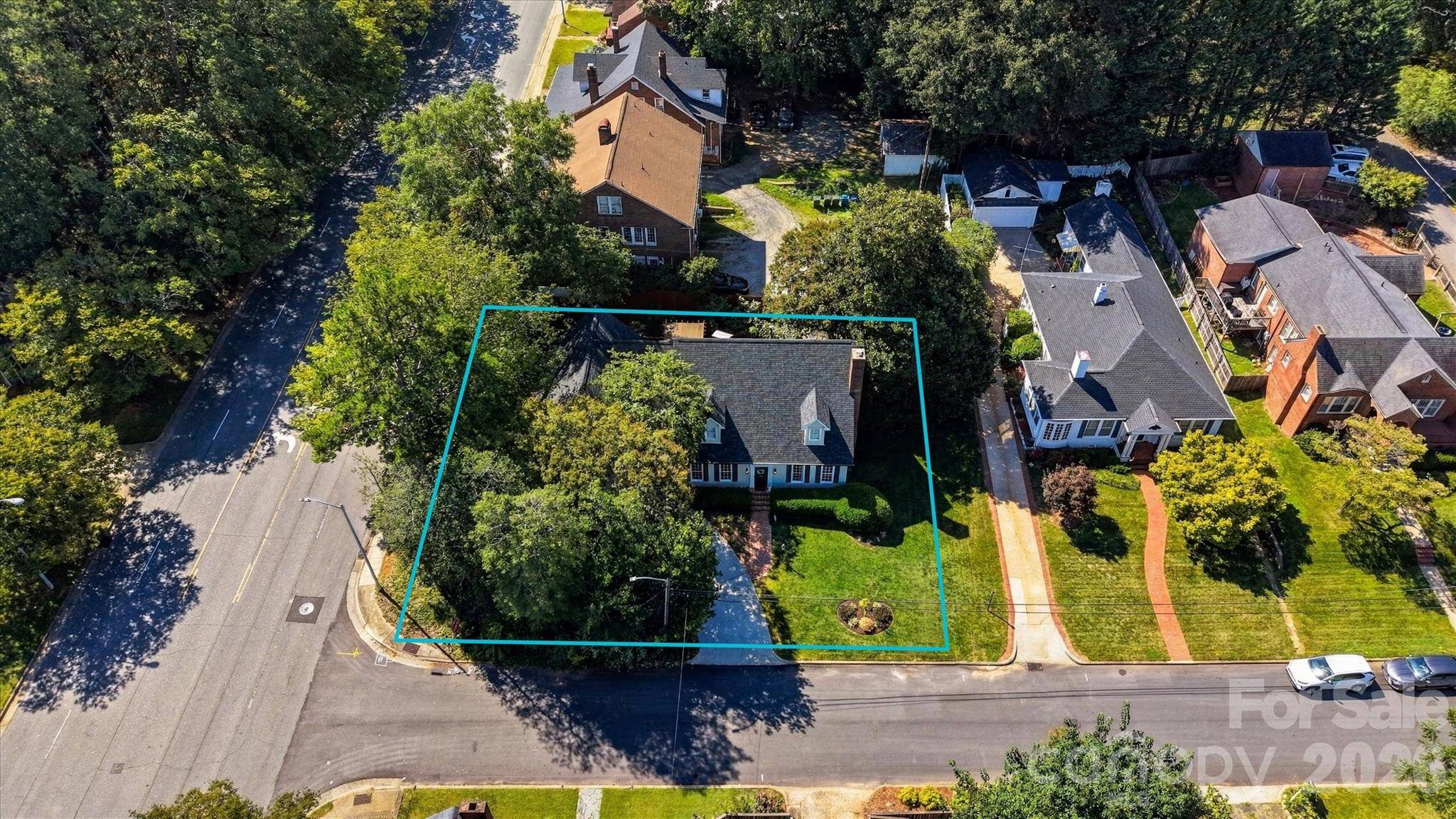 114 6th AVE NE, Hickory, NC 28601