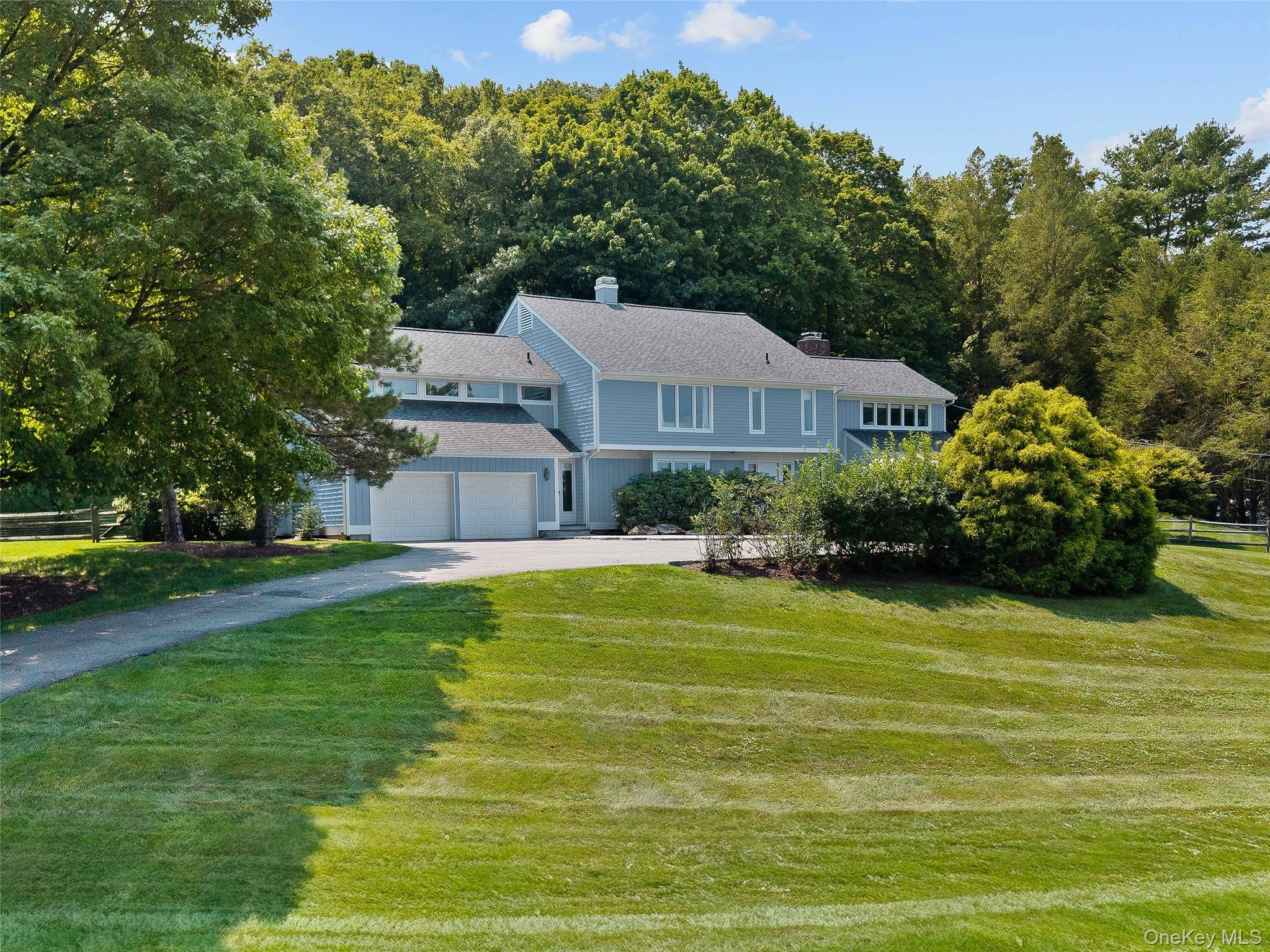 25 Charles RD, Bedford Corners, NY 10549