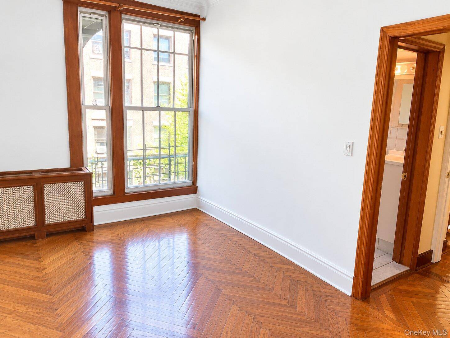 71st 140 W #4C, New York (manhattan), NY 10023