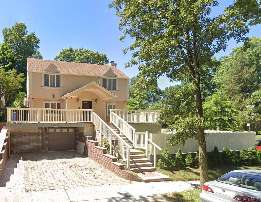 139-04 Coolidge AVE, Briarwood, NY 11435