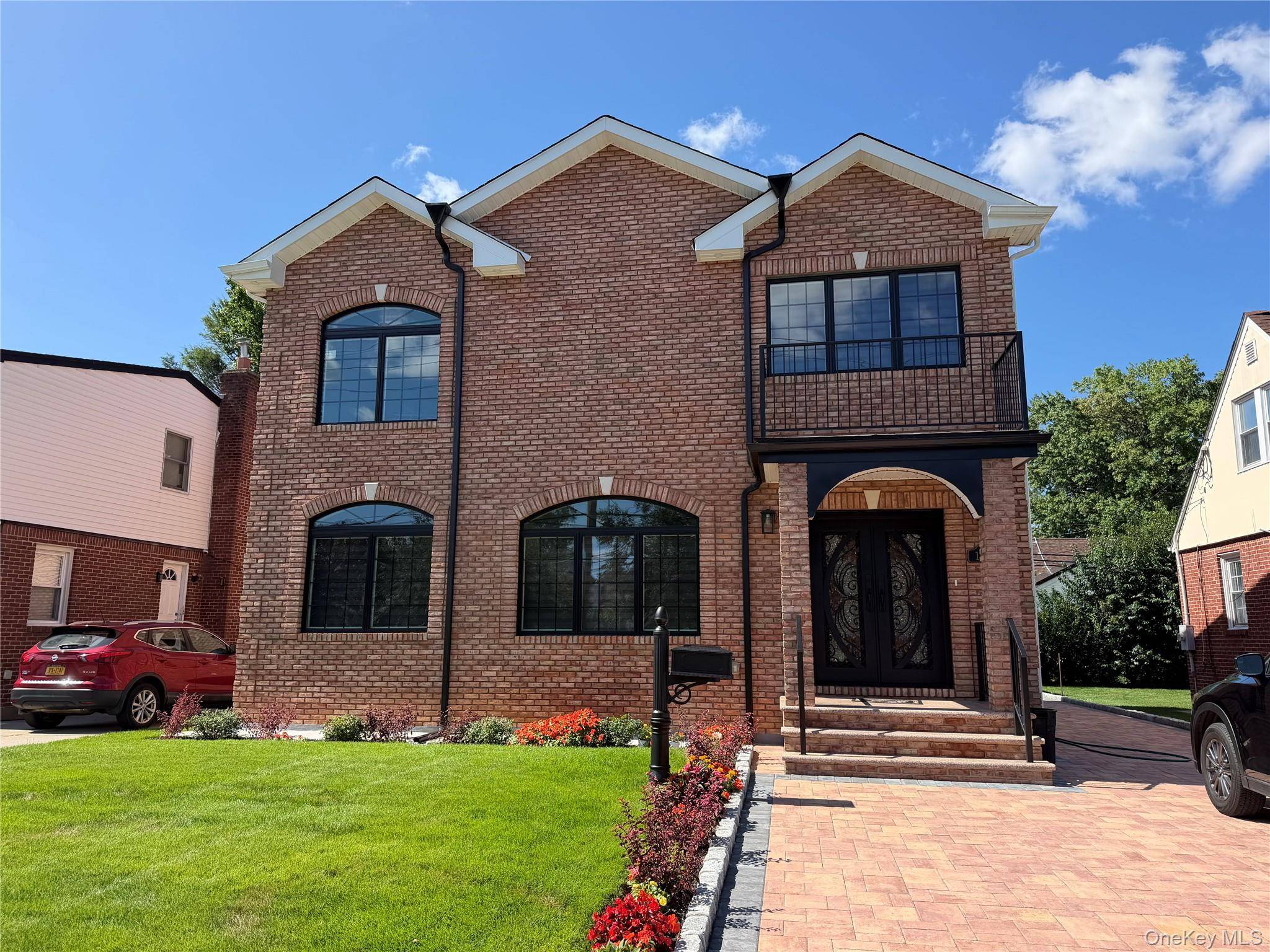 1519 New Hyde Park DR, New Hyde Park, NY 11040