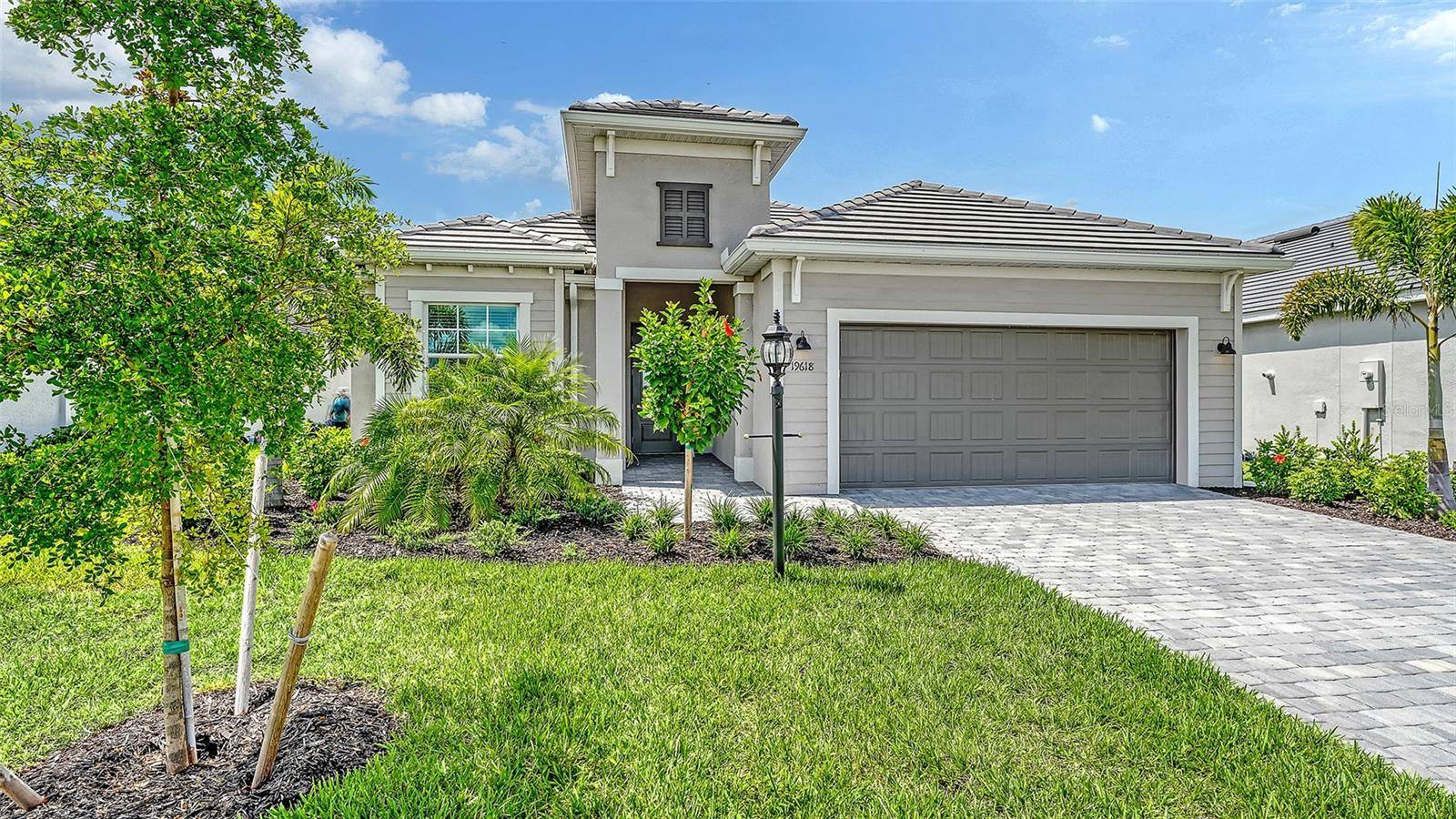 19618 CONCH DR, Lakewood Ranch, FL 34211