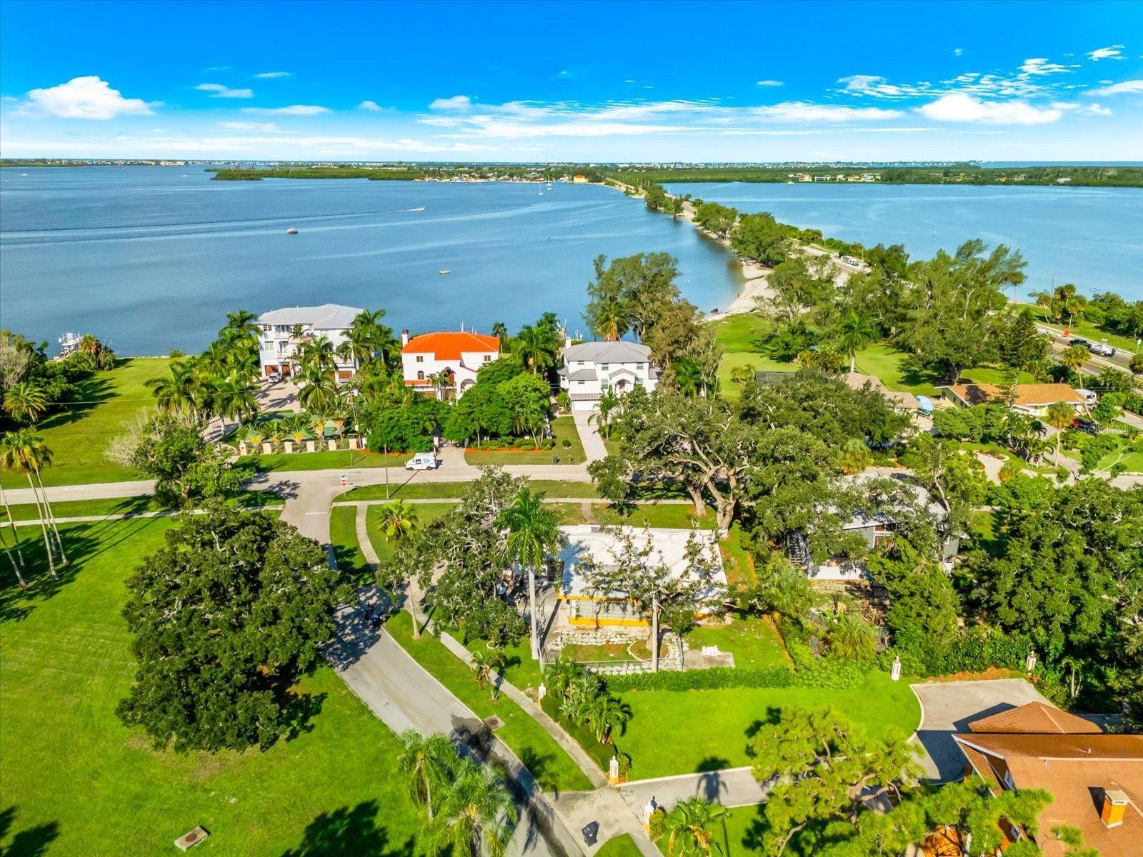 507 PALMA SOLA BLVD, Bradenton, FL 34209