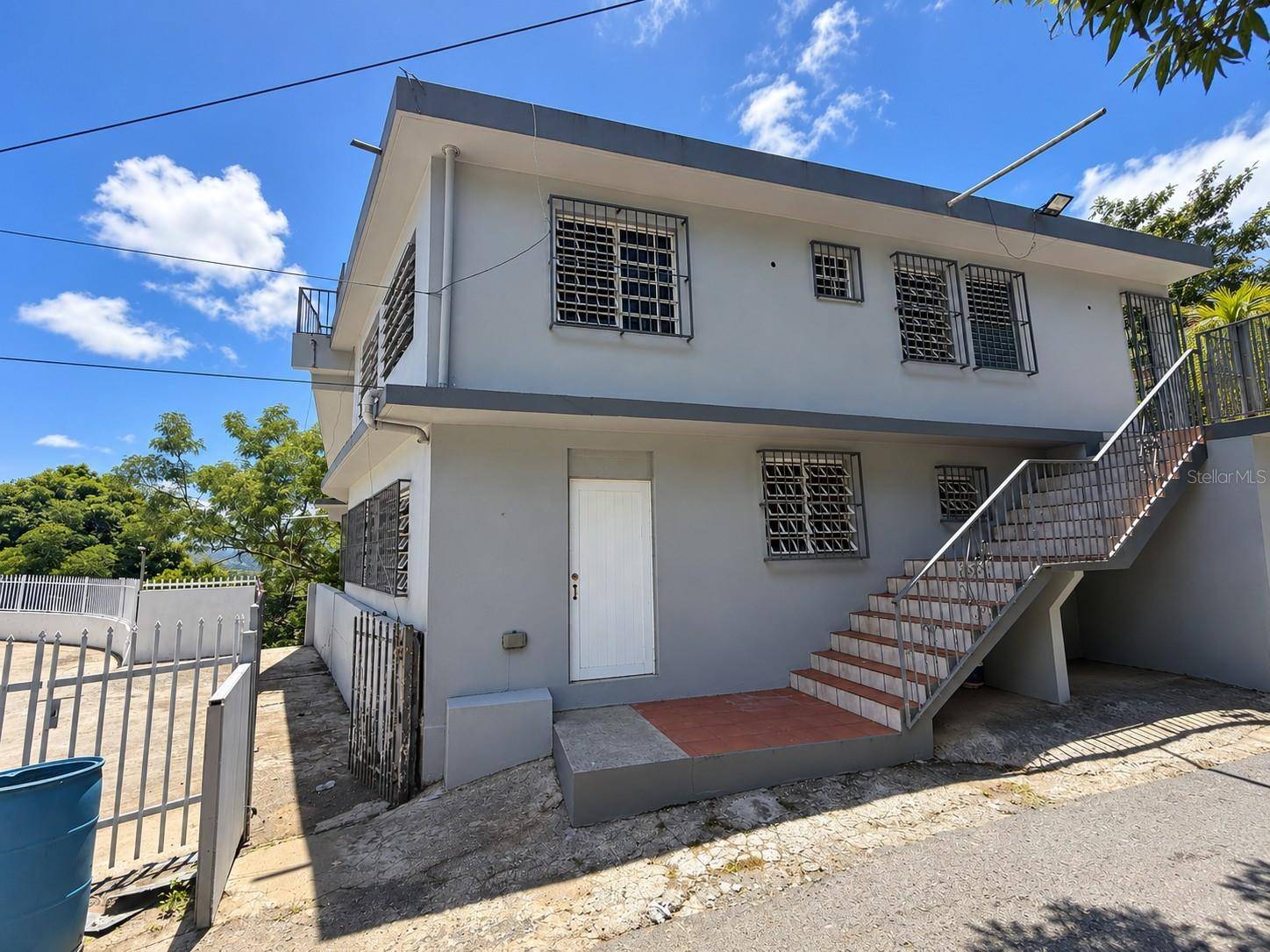 ST 185 km 18.8 LAS PIÑAS, Juncos, PR 00777