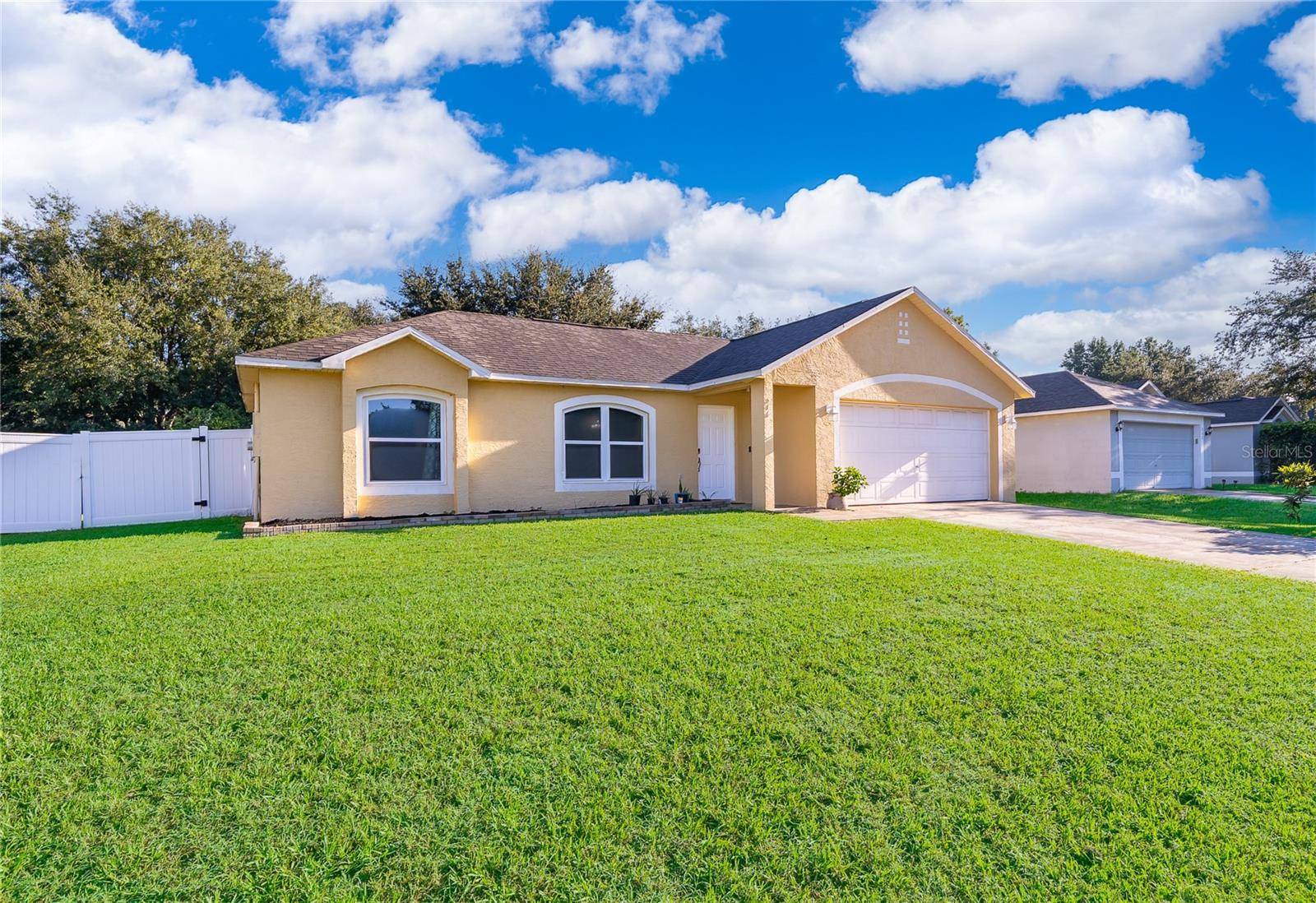 316 BRIMMING LAKE RD, Minneola, FL 34715