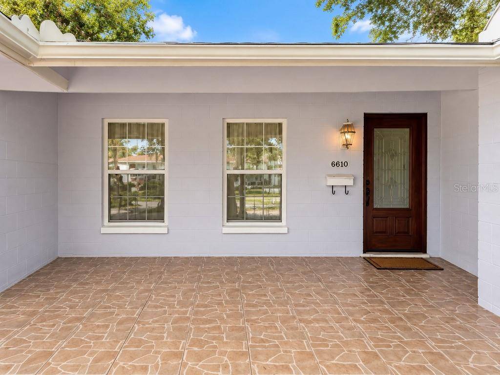 6610 AMBASSADOR DR, Tampa, FL 33615