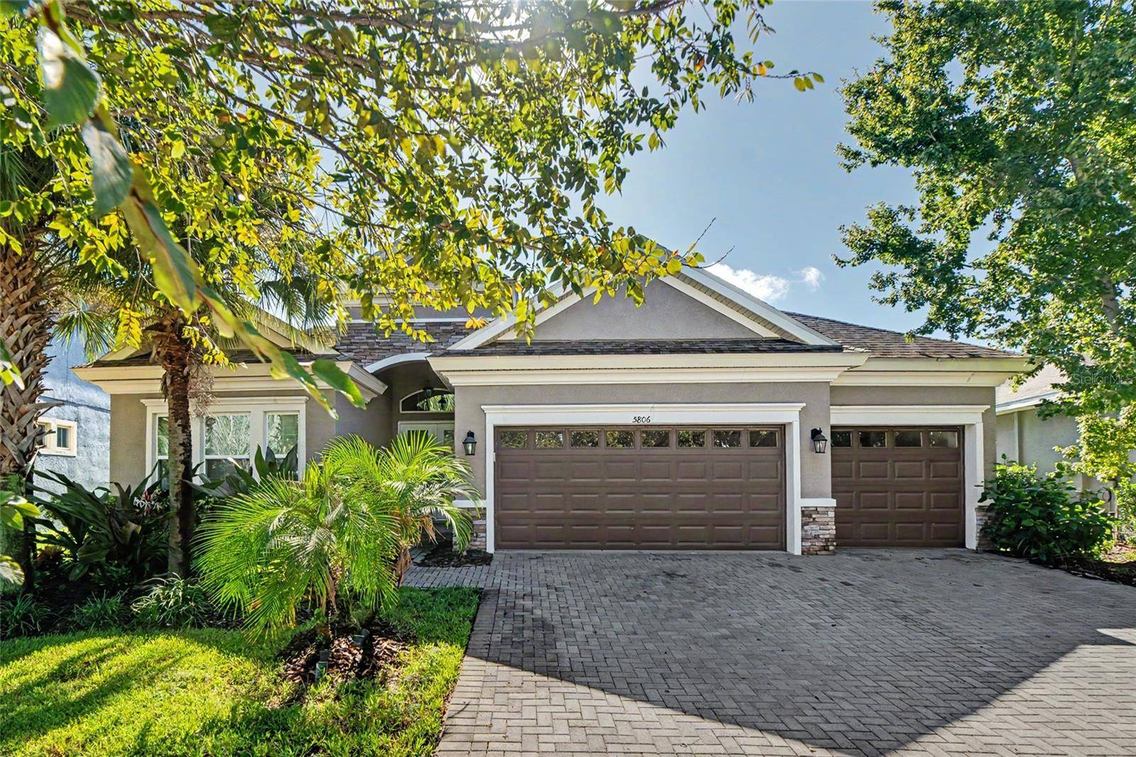 5806 SHELL RIDGE DR, Lithia, FL 33547