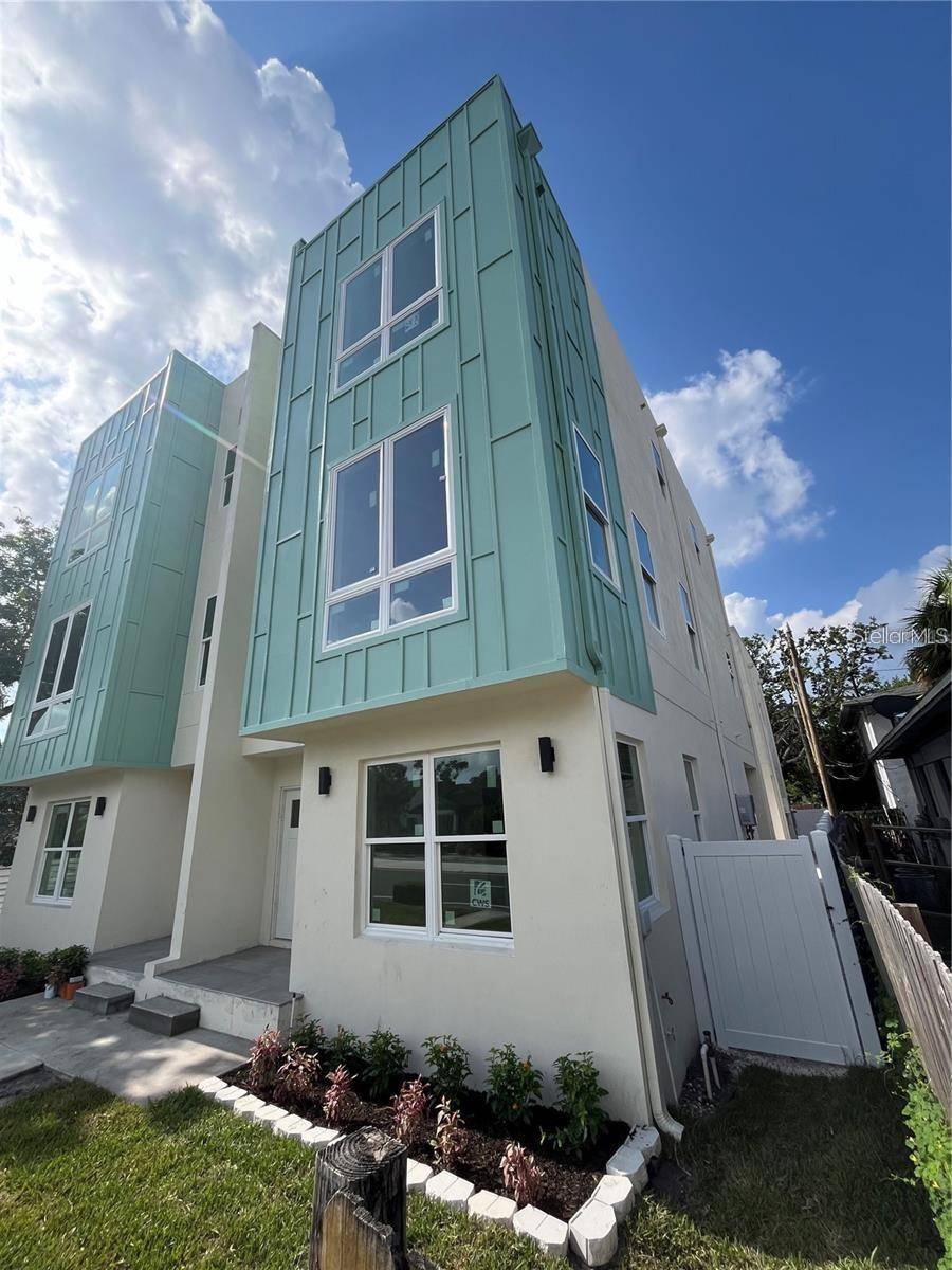 2142 5TH AVE N, St Petersburg, FL 33713