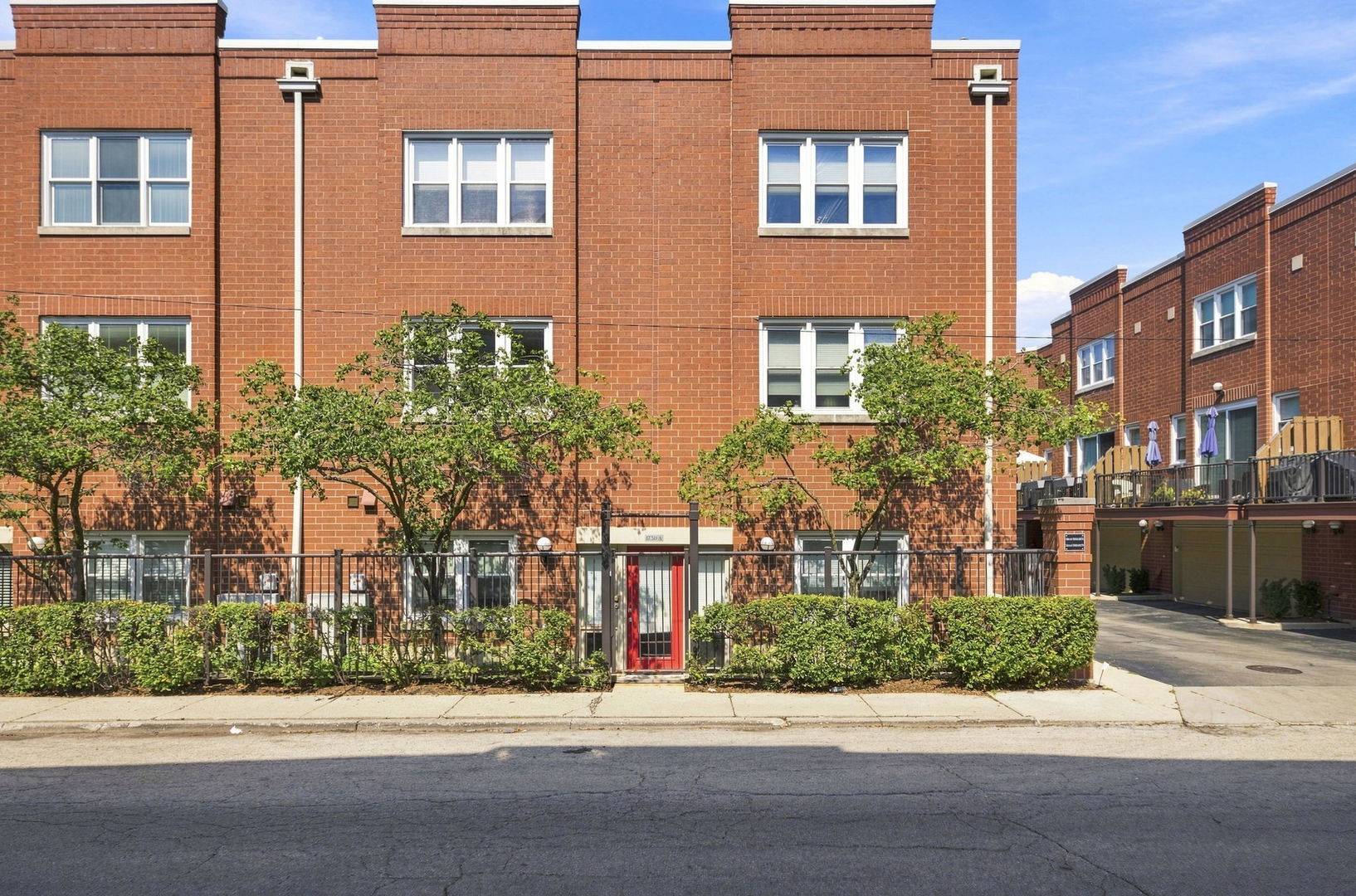 1730 W TERRA COTTA PL #A, Chicago, IL 60614