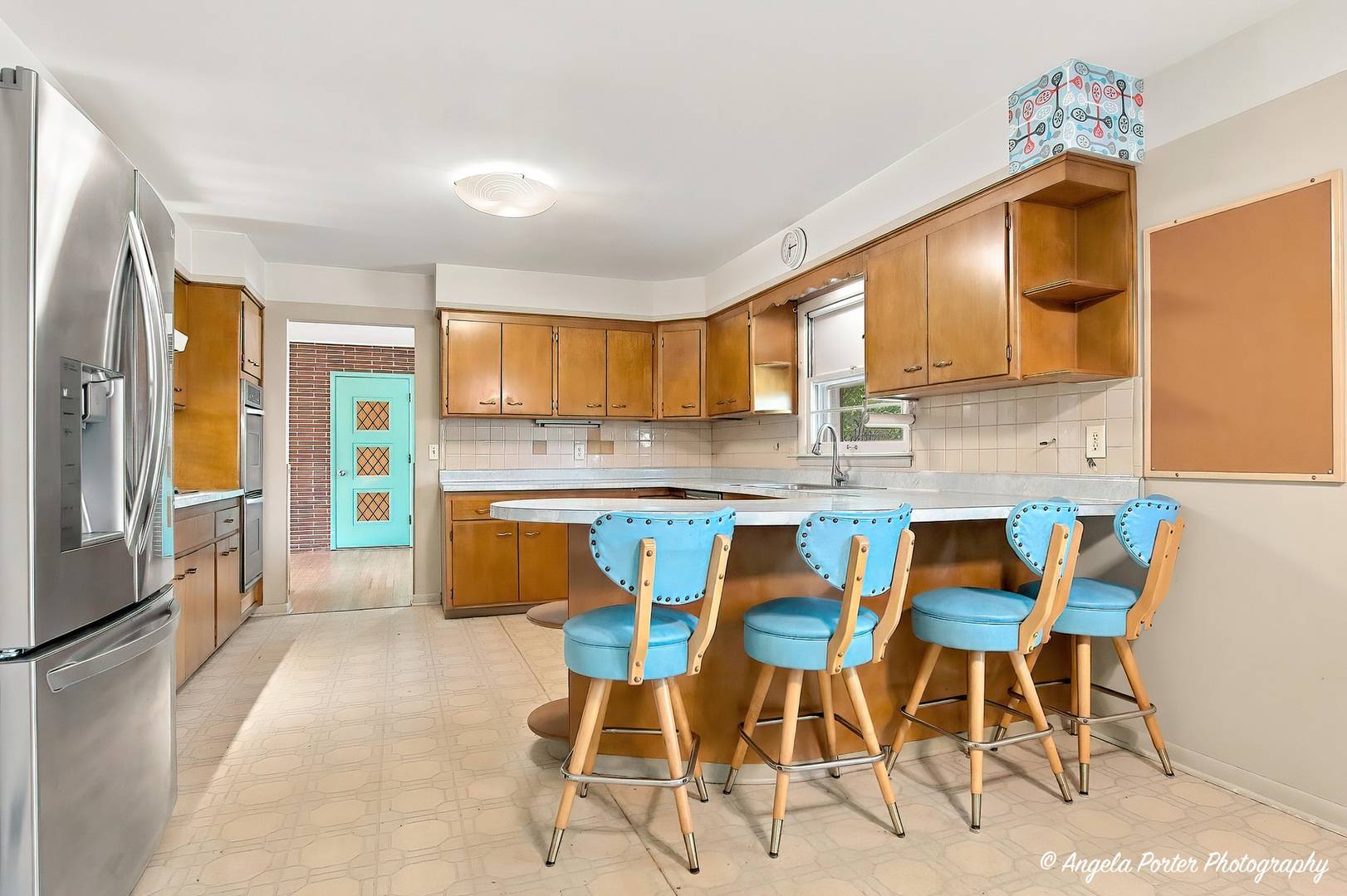 315 N Timothy LN, Mchenry, IL 60050