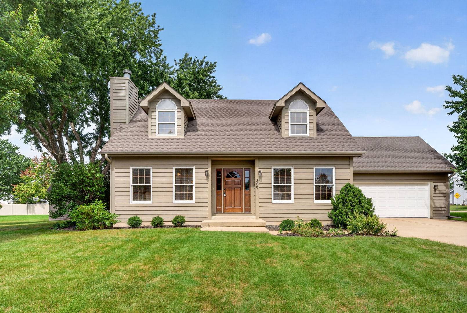 309 E Somonauk ST, Yorkville, IL 60560