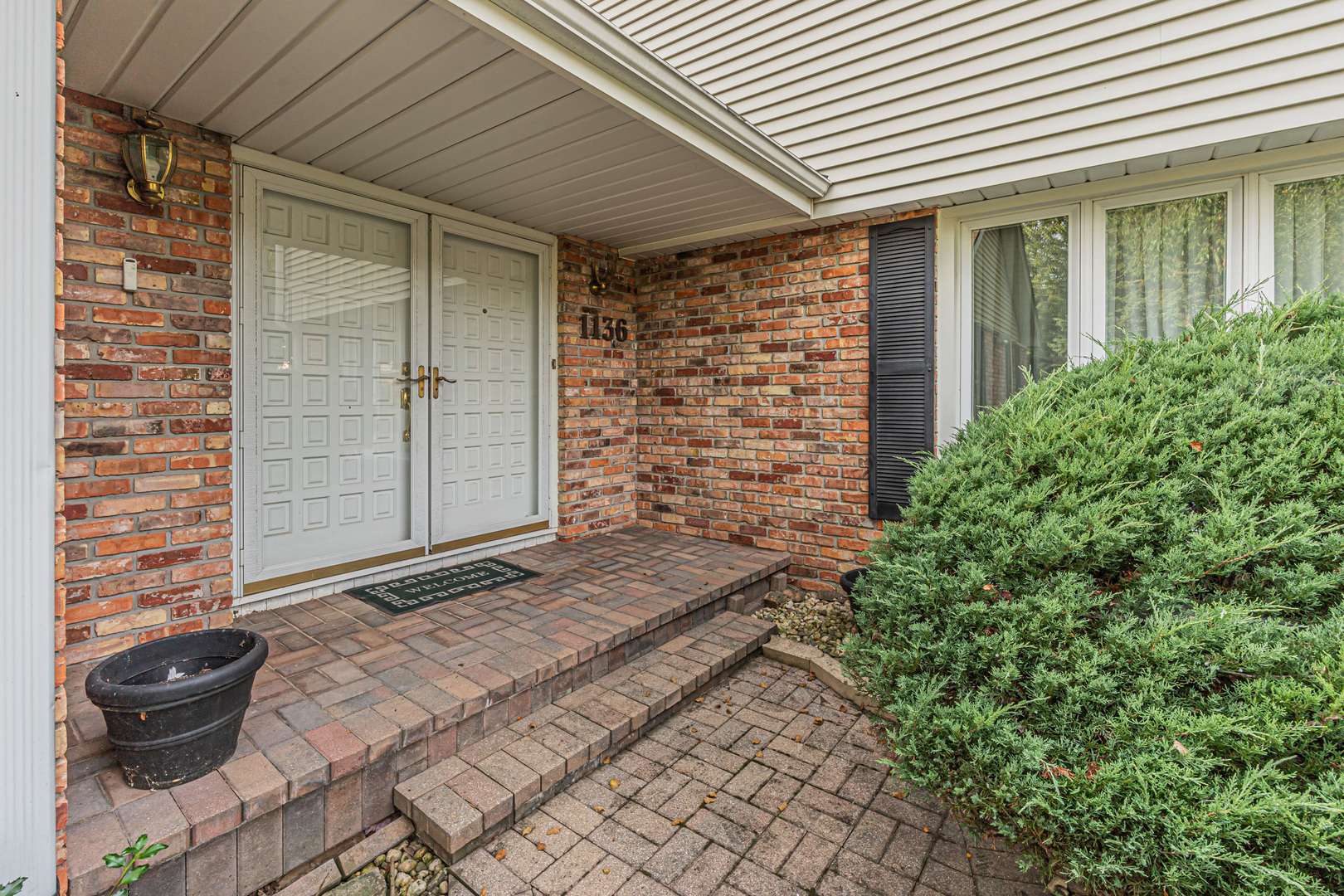 1136 Chateaugay AVE, Naperville, IL 60540