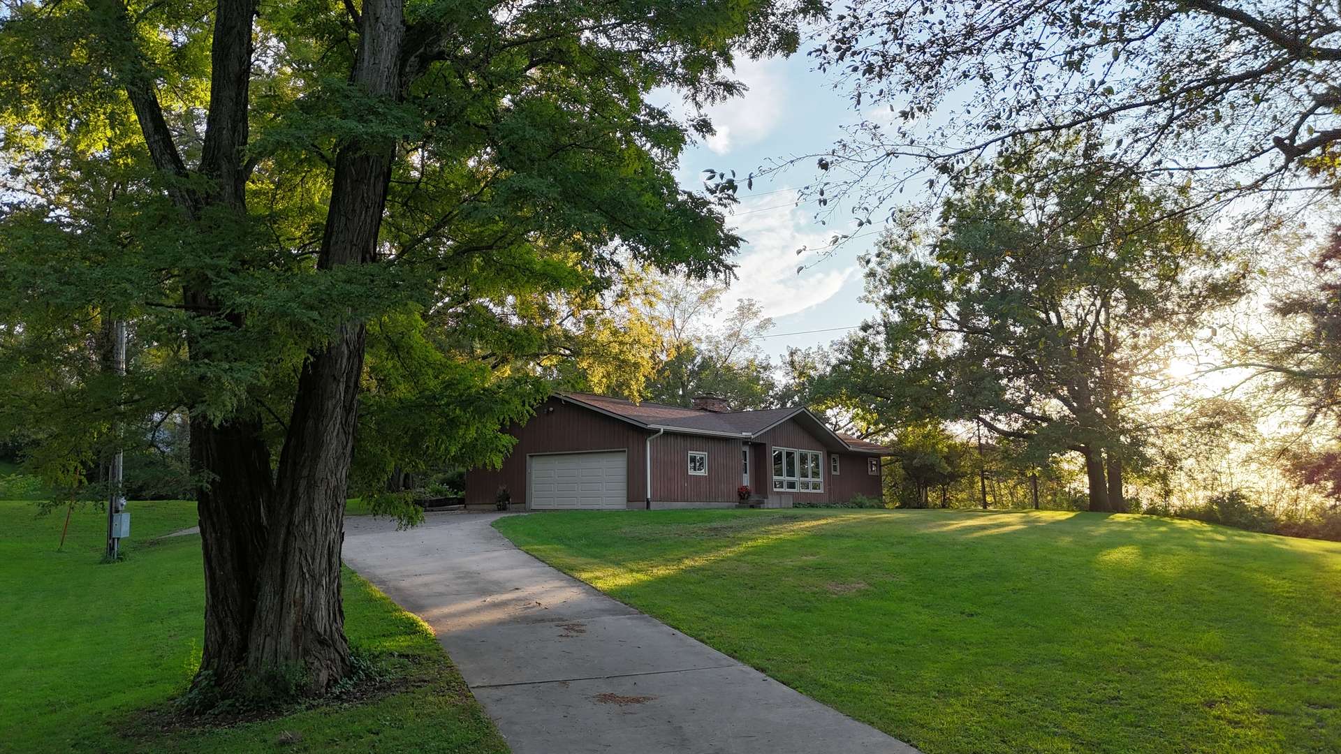 7922 78th AVE, Milan, IL 61264