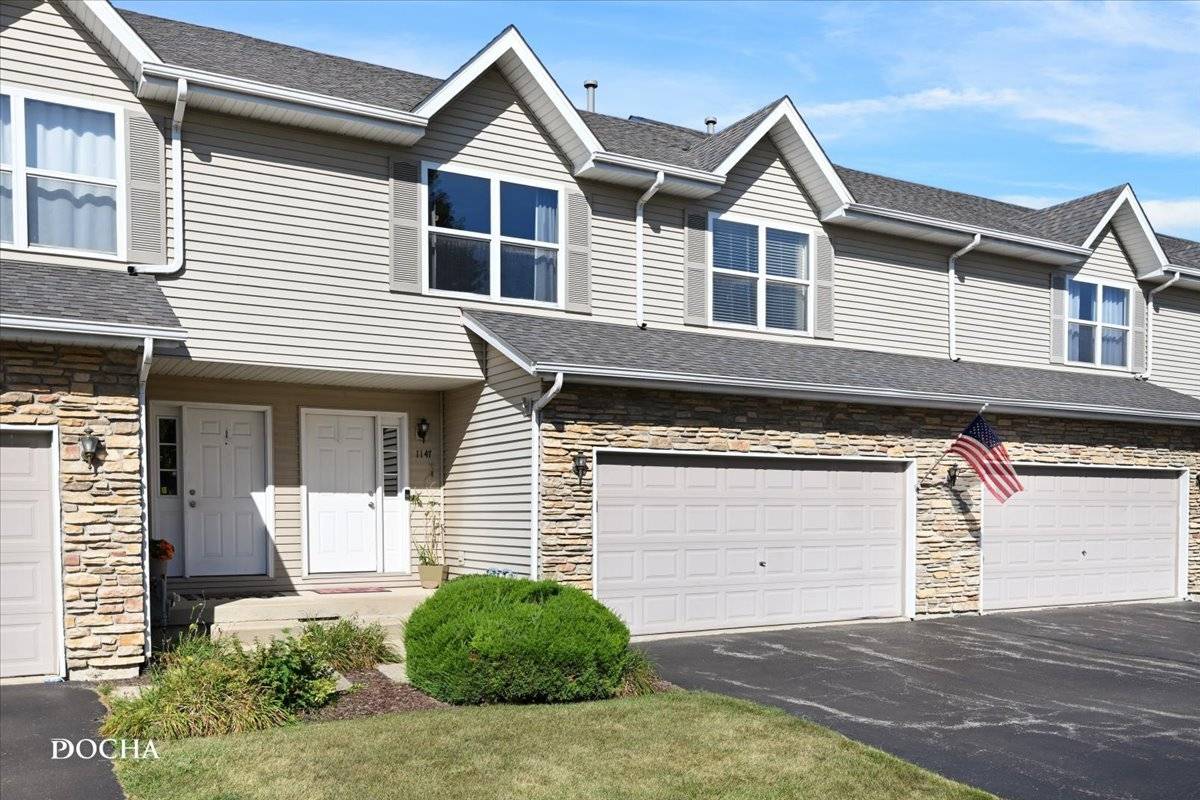 1147 Alexandria DR, Sycamore, IL 60178