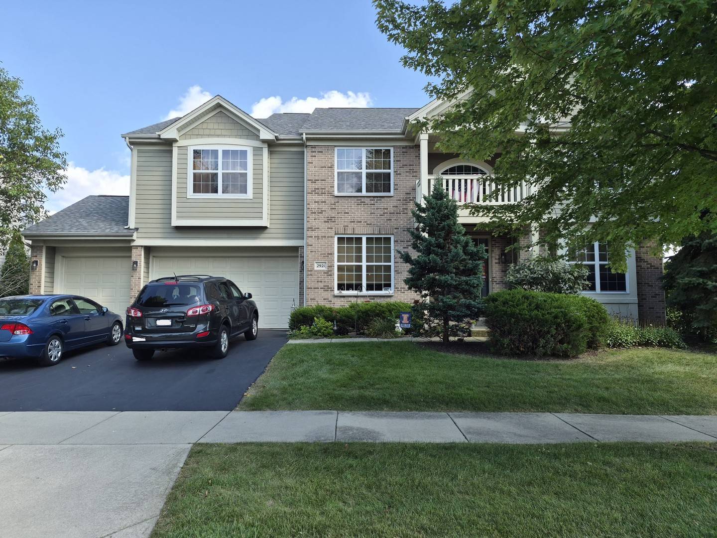 2921 Kelly DR, Elgin, IL 60124