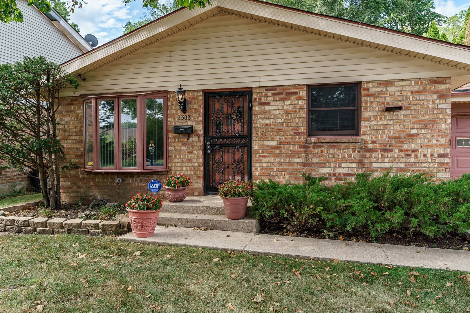 2303 Lucille ST, Rockford, IL 61104