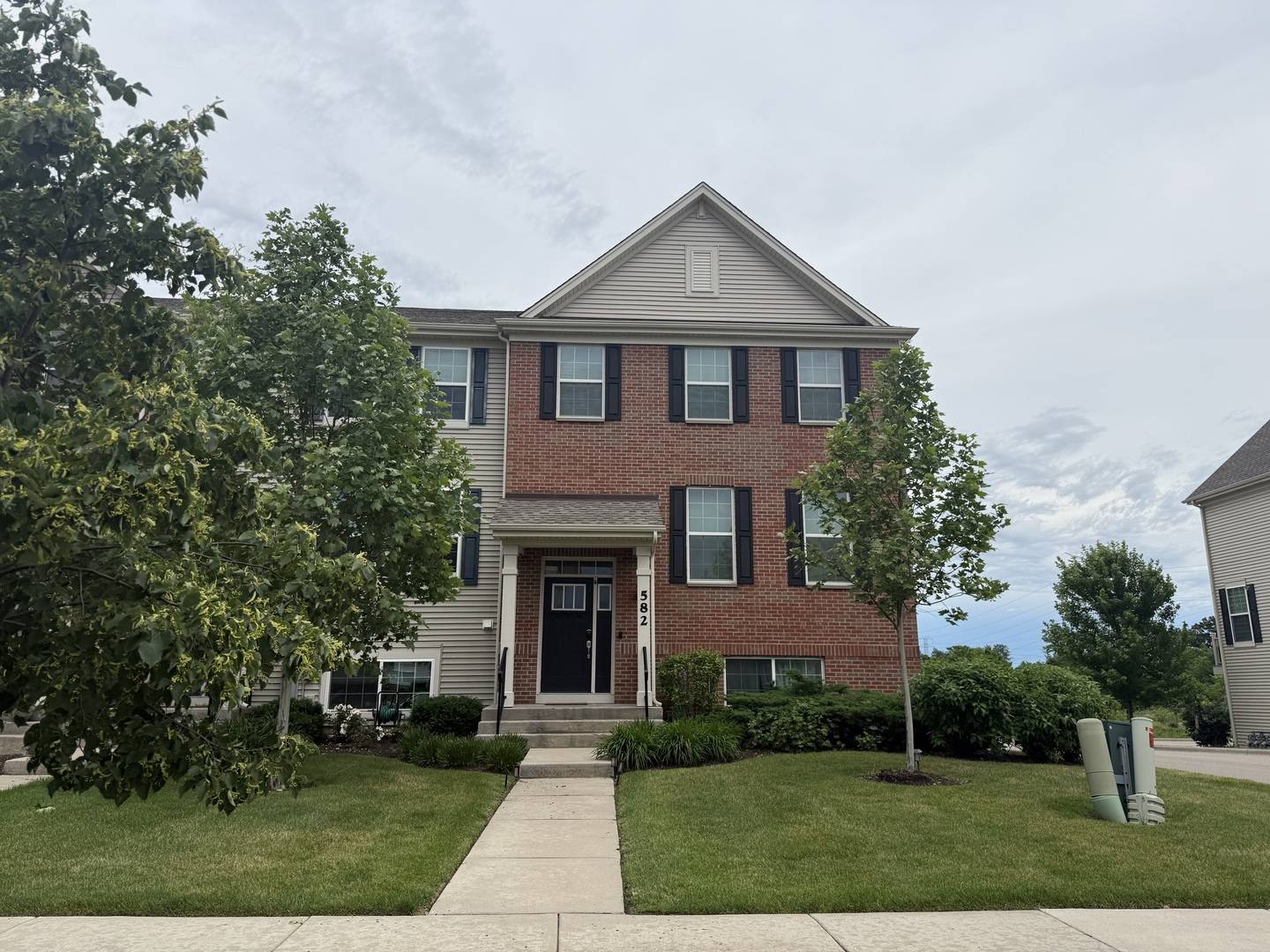 582 Cimmaron CIR #582, Crystal Lake, IL 60012