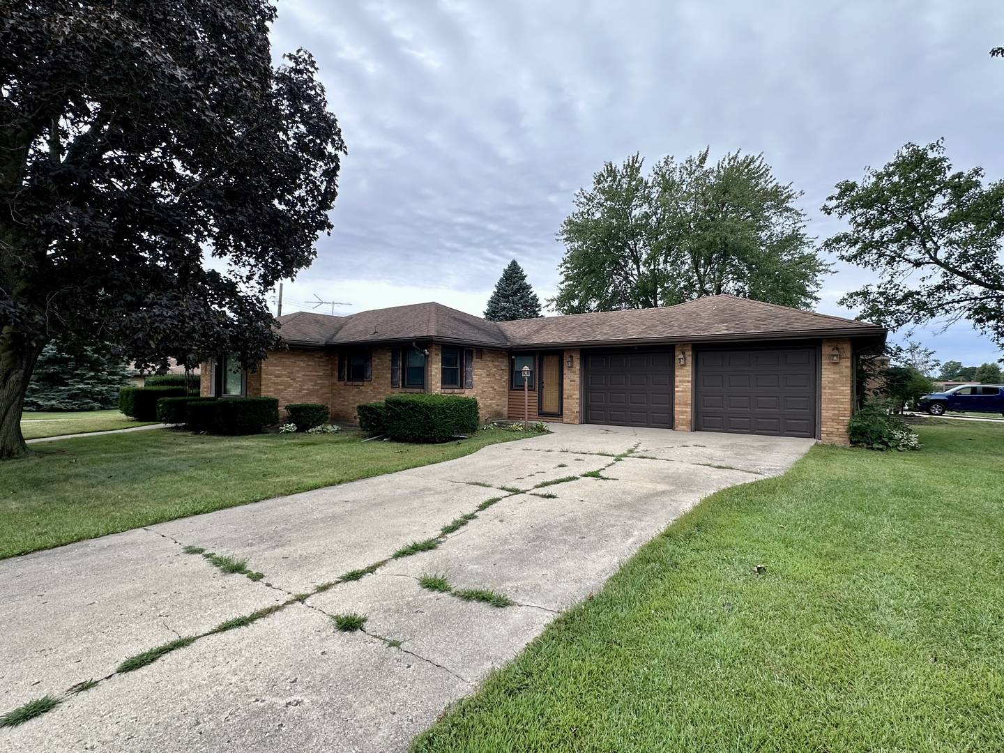 1507 Ave F, Sterling, IL 61081