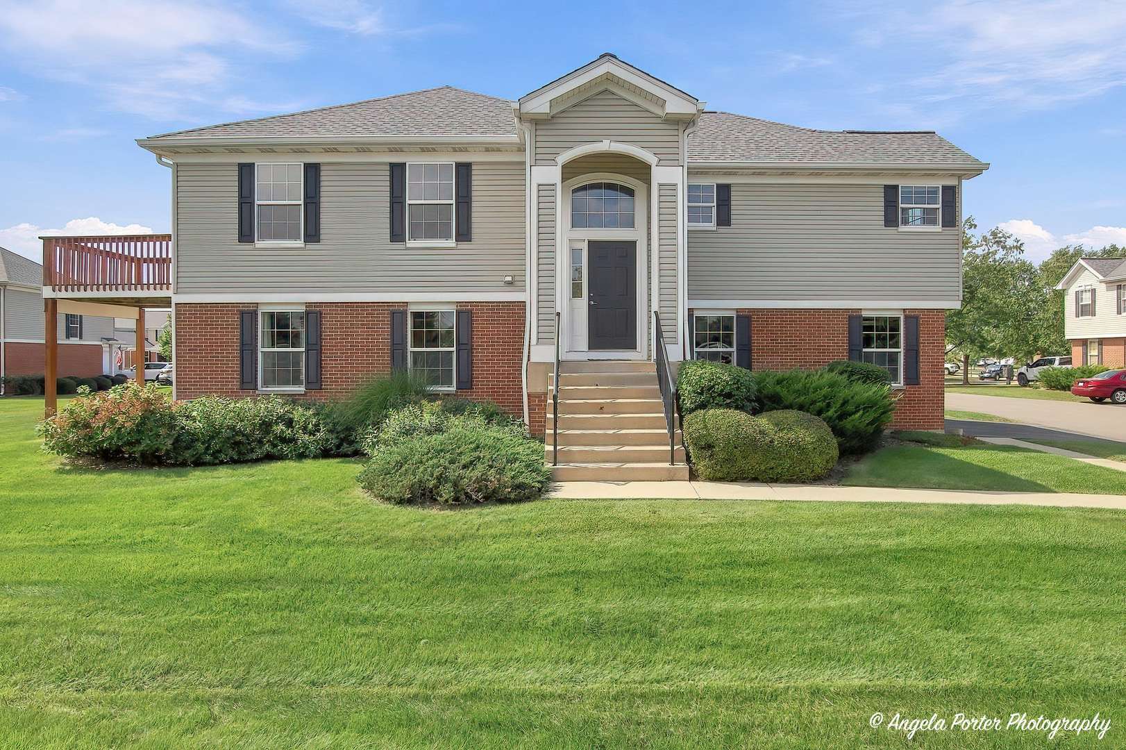 512 Legend LN #512, Mchenry, IL 60050