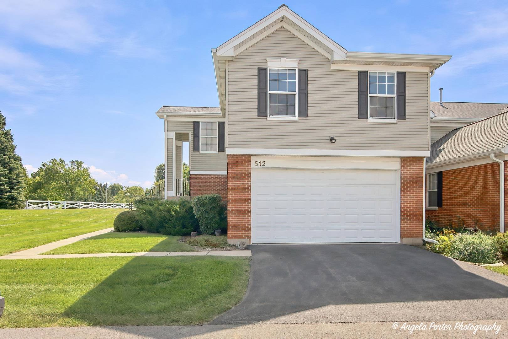 512 Legend LN #512, Mchenry, IL 60050