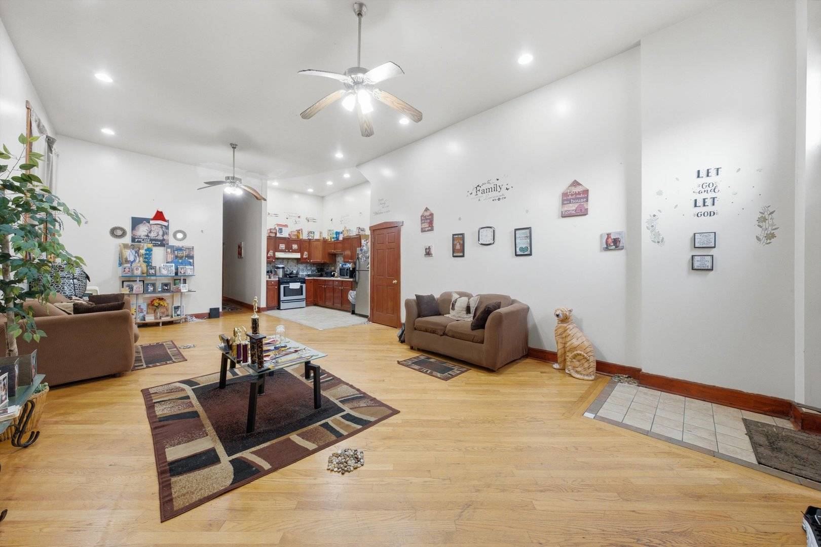 1215 S Spaulding AVE, Chicago, IL 60623