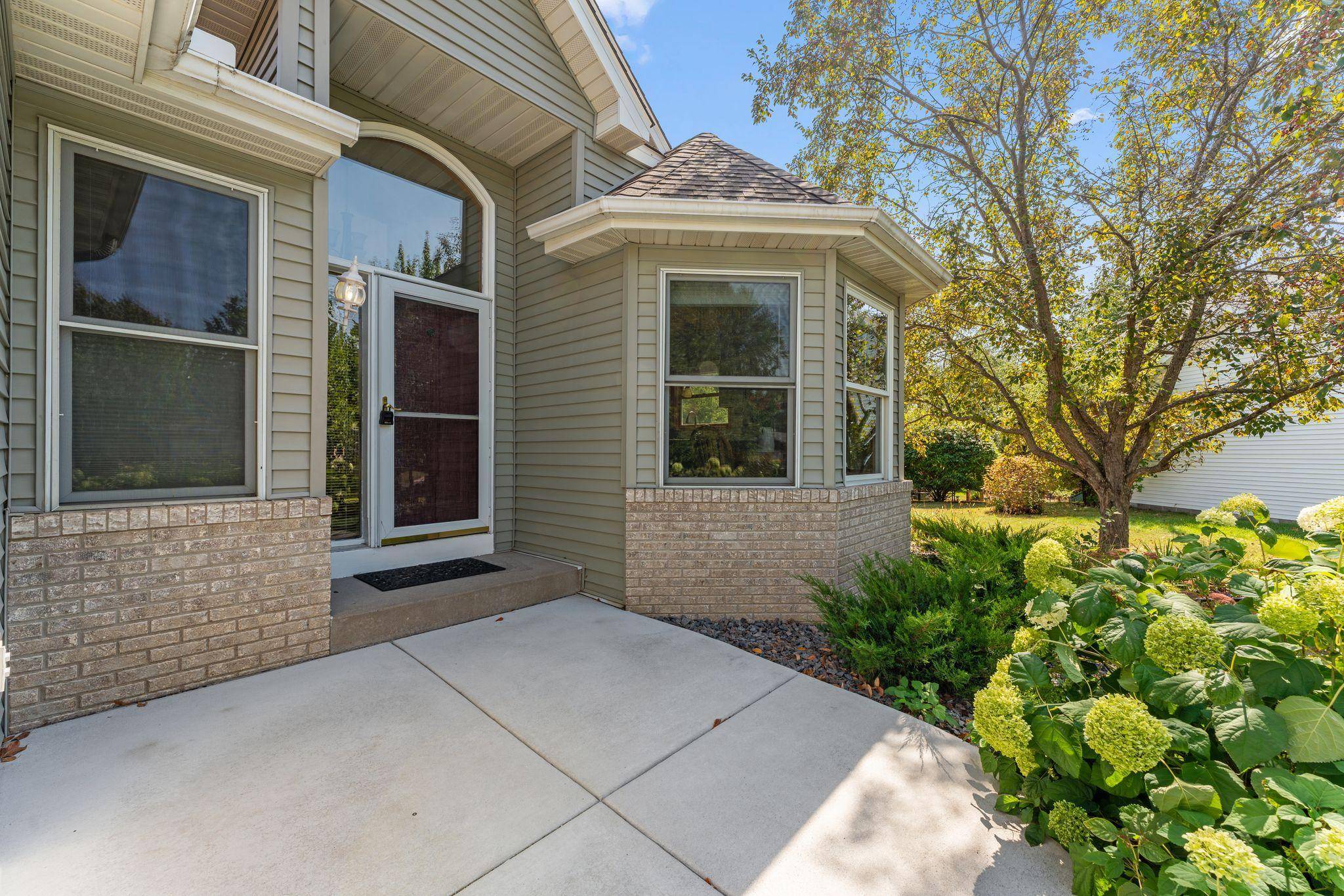 6608 Tele LN, Lino Lakes, MN 55038