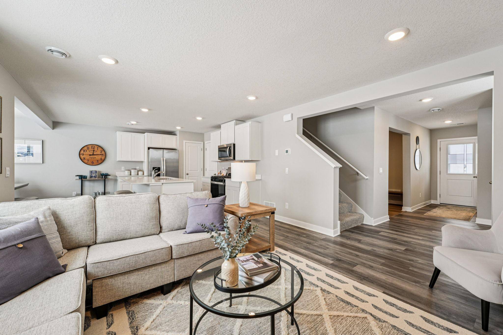 2084 Clearwater TER, Shakopee, MN 55379