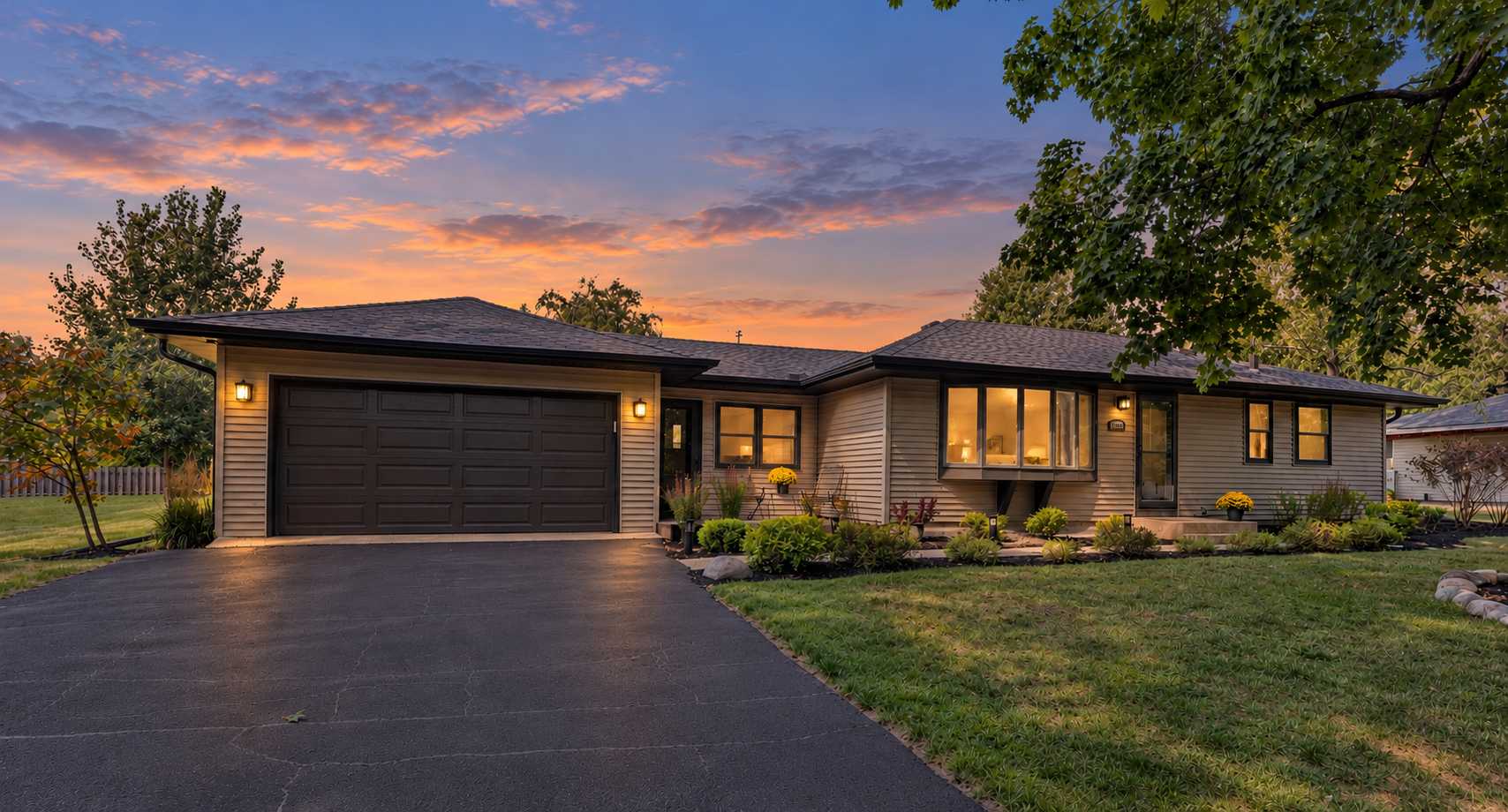 1619 Constance DR E, Golden Valley, MN 55422