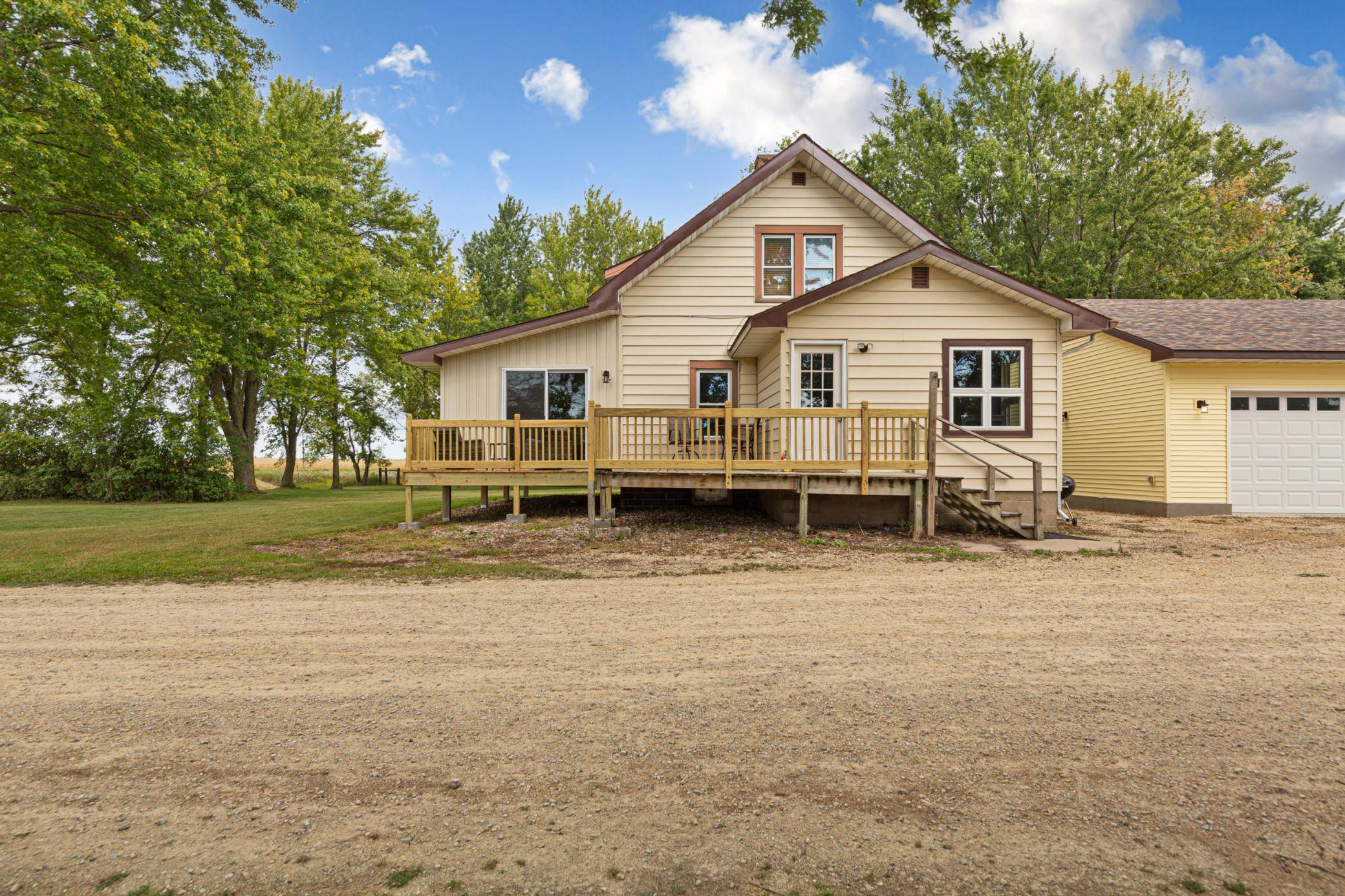25115 Lamb AVE, Kenyon, MN 55946