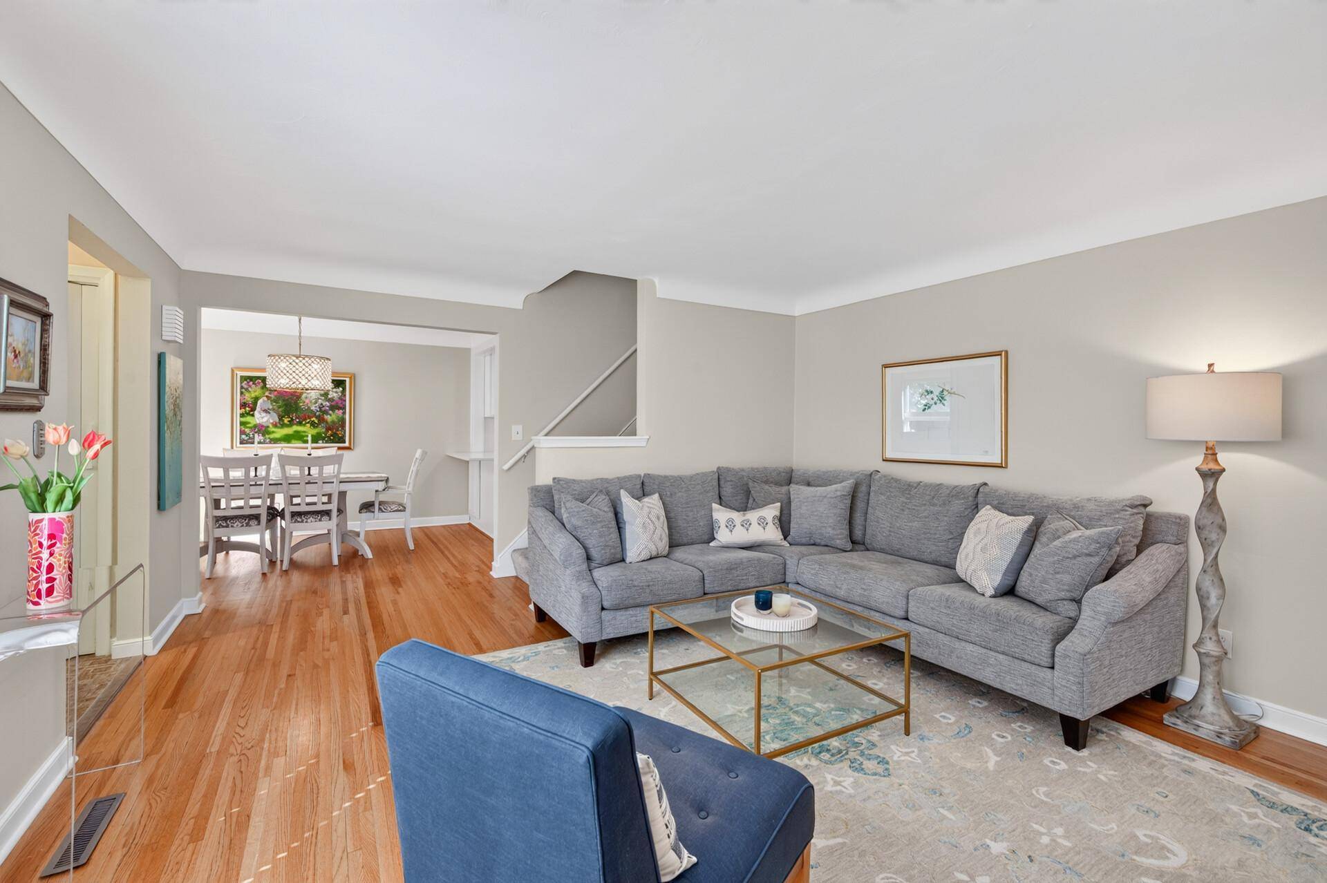 1371 Eleanor AVE, Saint Paul, MN 55116