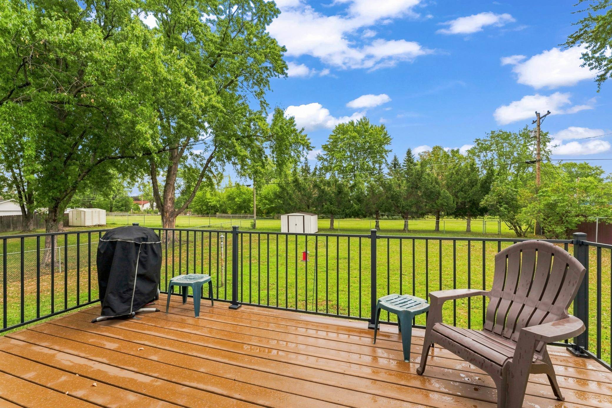 829 Oriole DR, Apple Valley, MN 55124