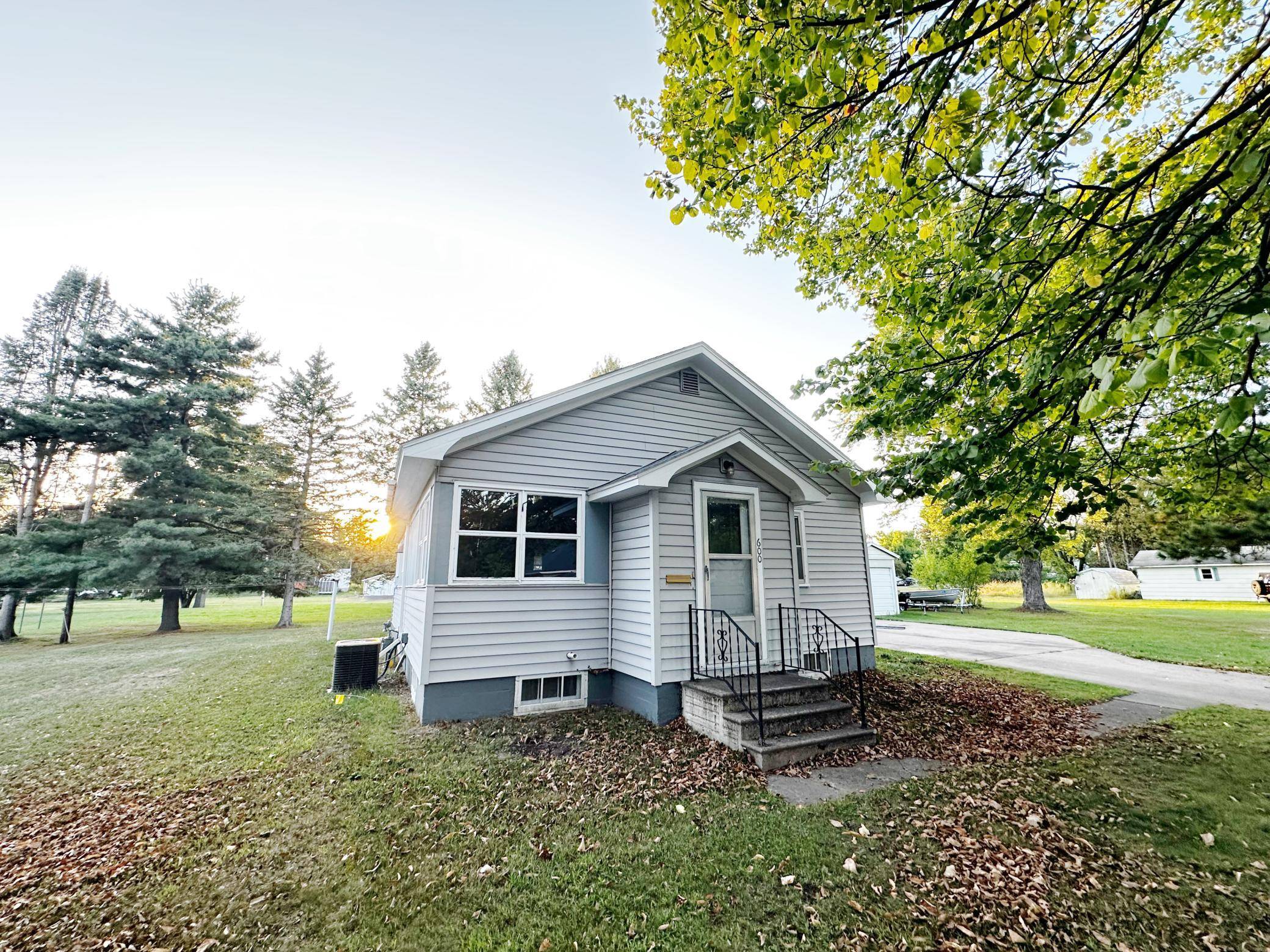 600 E 11th ST S, Ladysmith, WI 54848