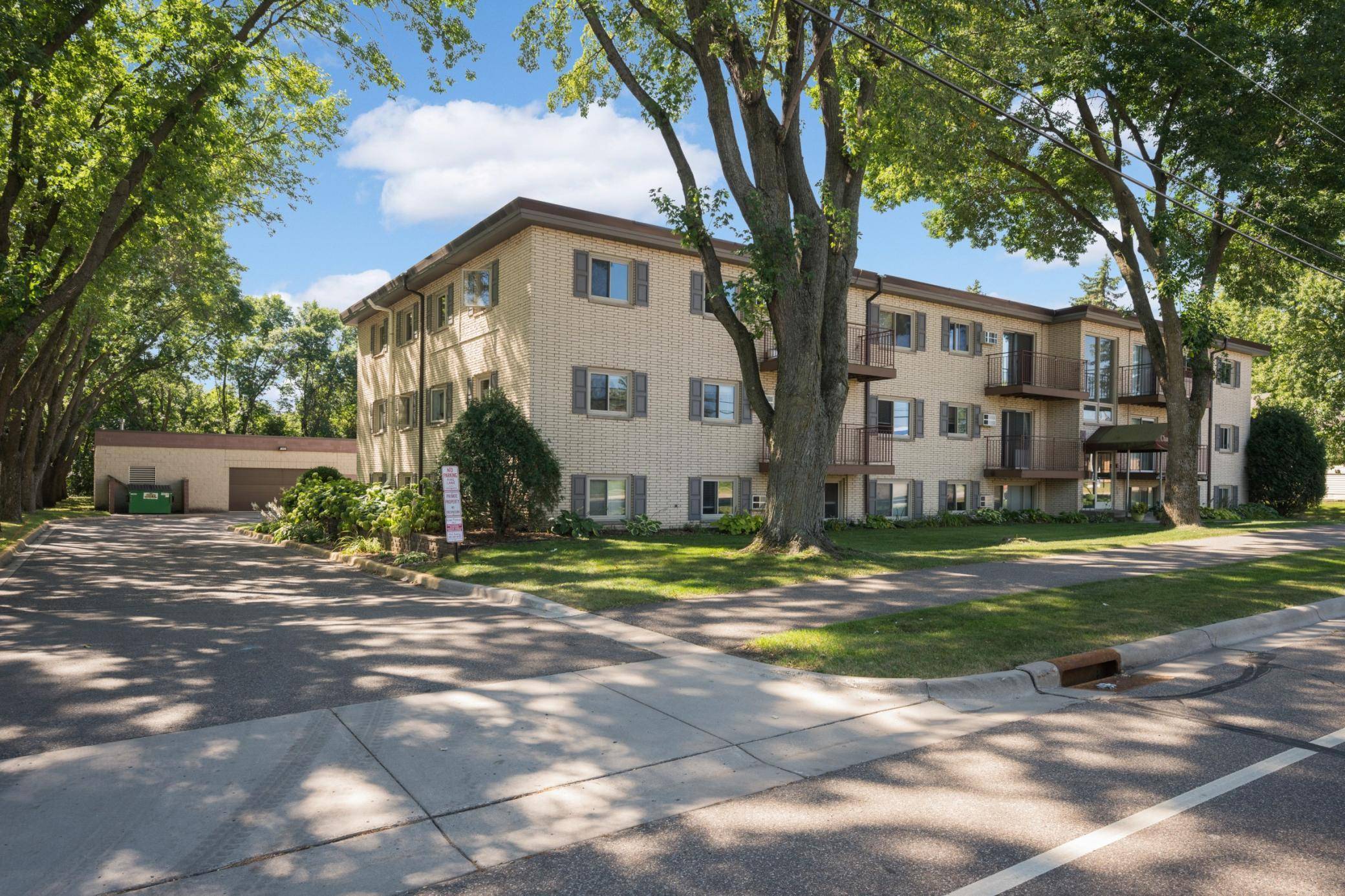 240 Wentworth AVE W #302, West Saint Paul, MN 55118